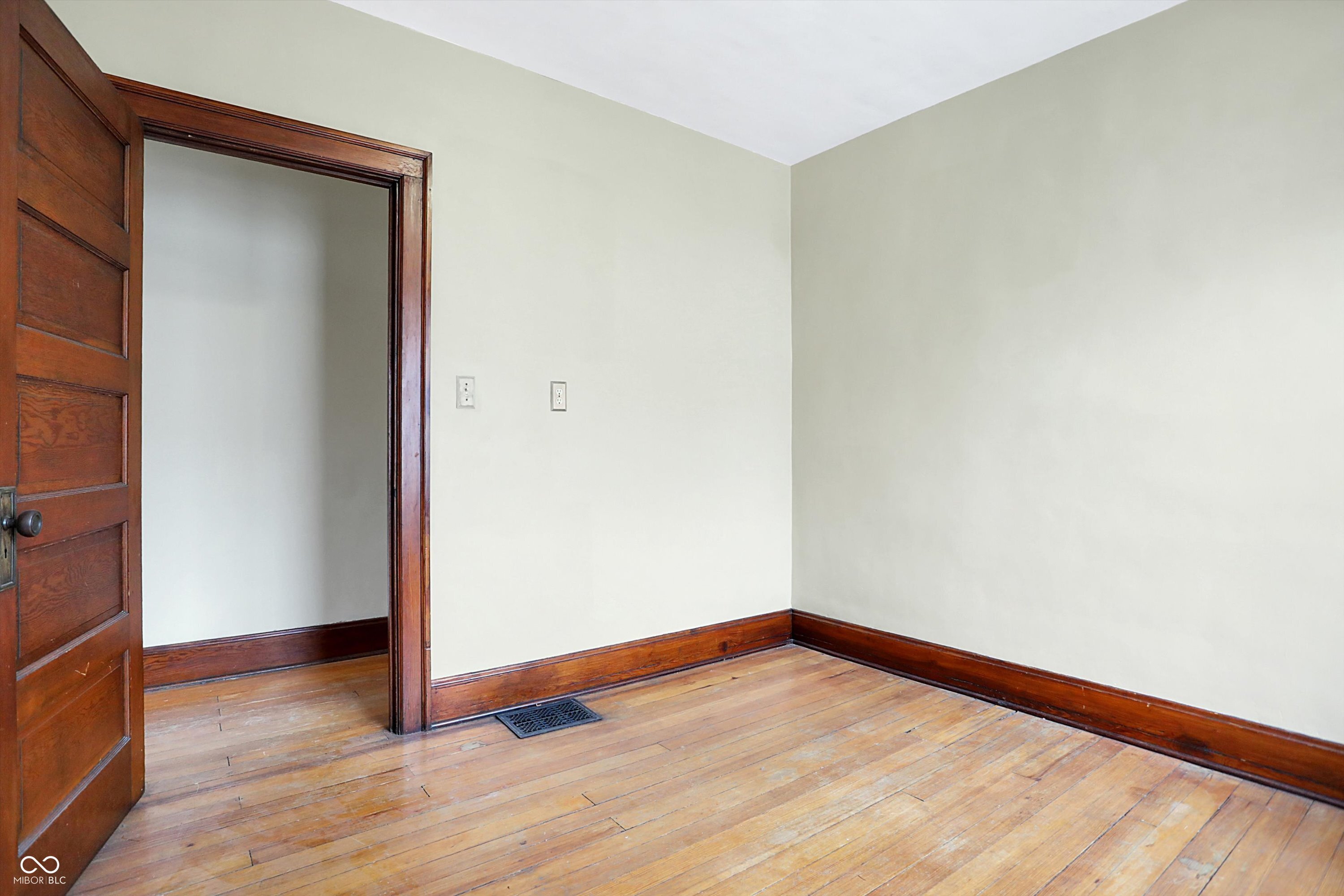 30 & 32 N Dequincy Street