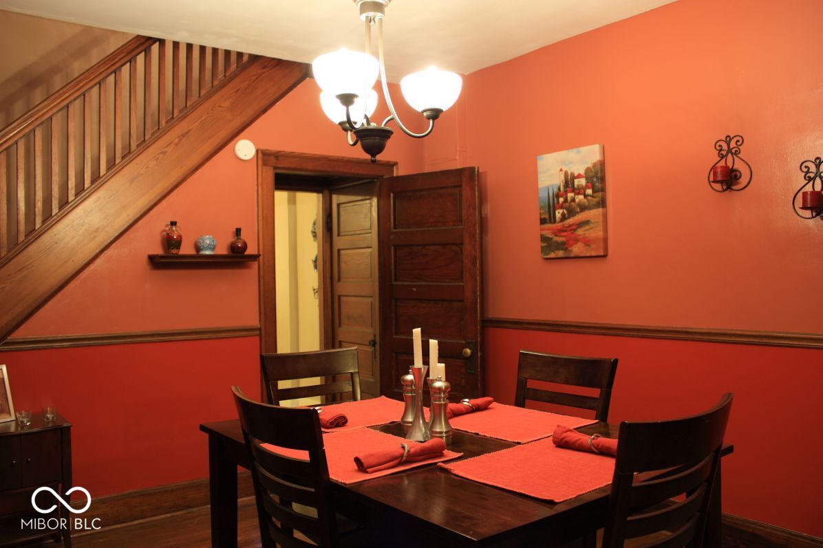 30 & 32 N Dequincy Street