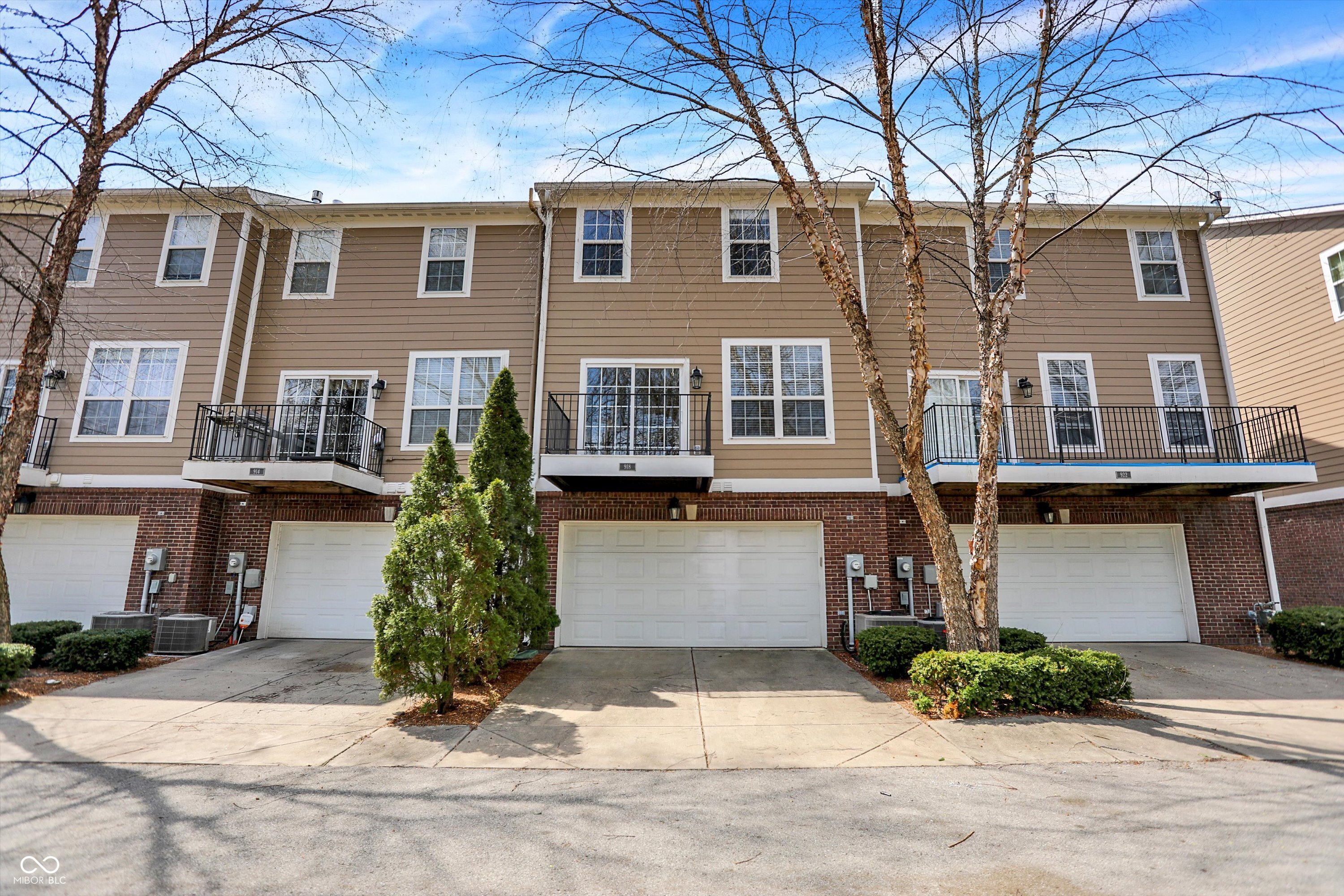 918 Rosalind Place