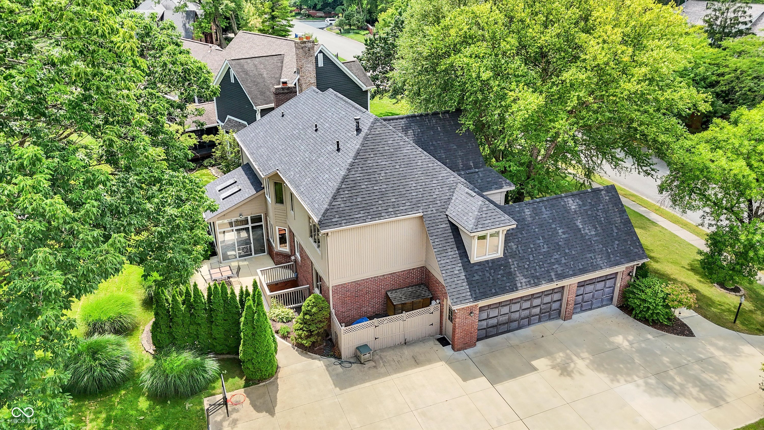 9015 Admirals Pointe Drive