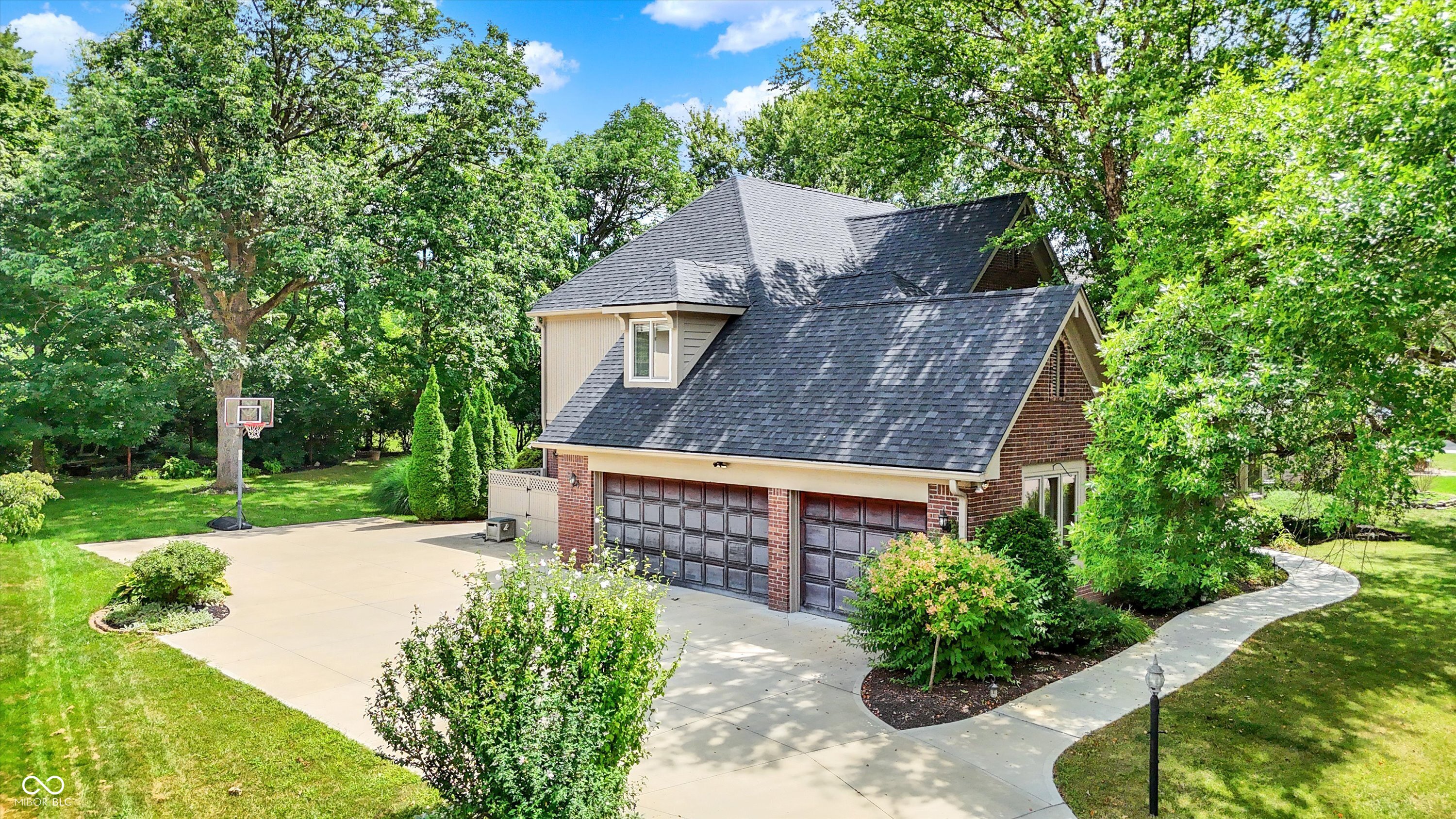 9015 Admirals Pointe Drive