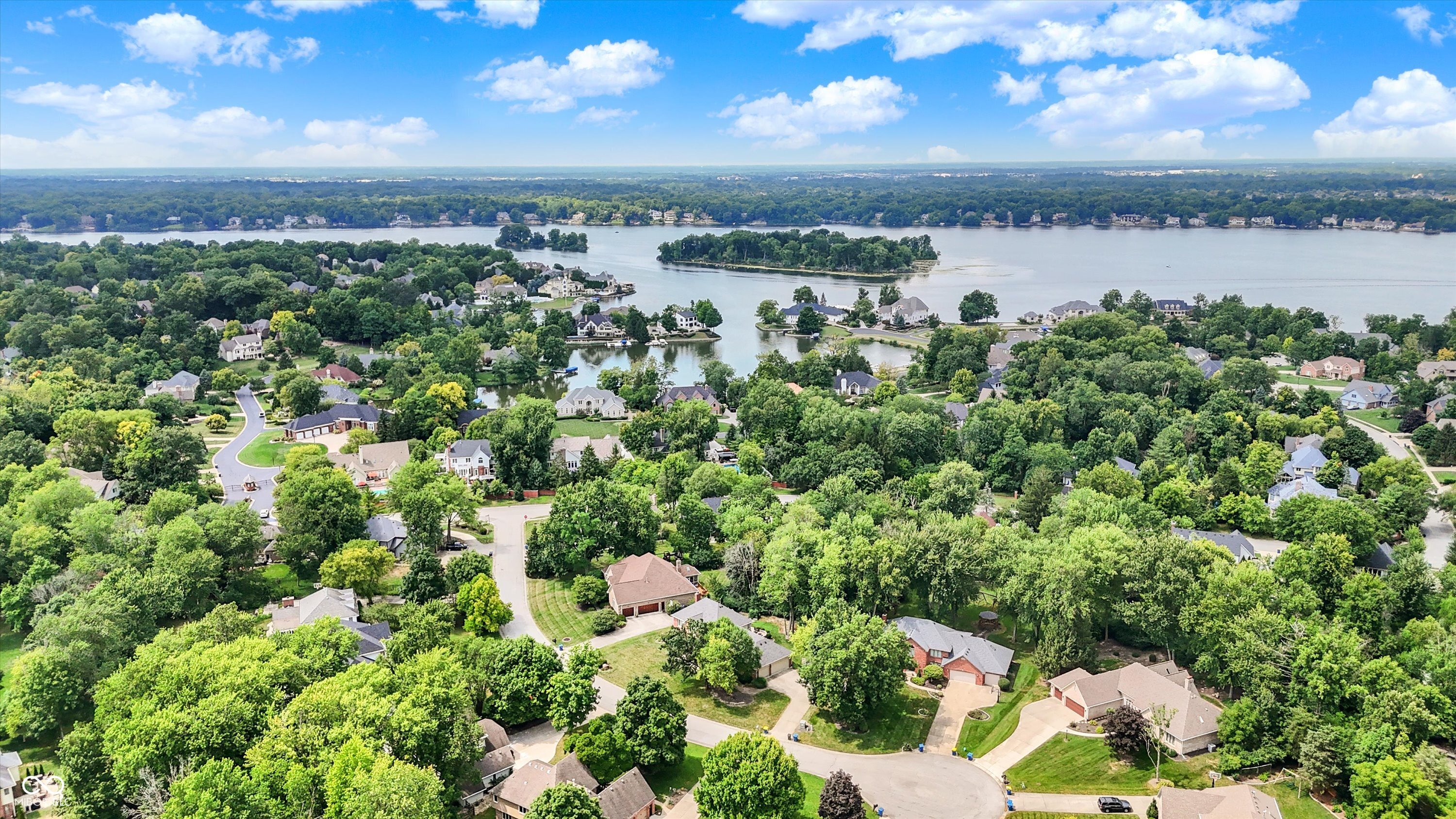 9015 Admirals Pointe Drive