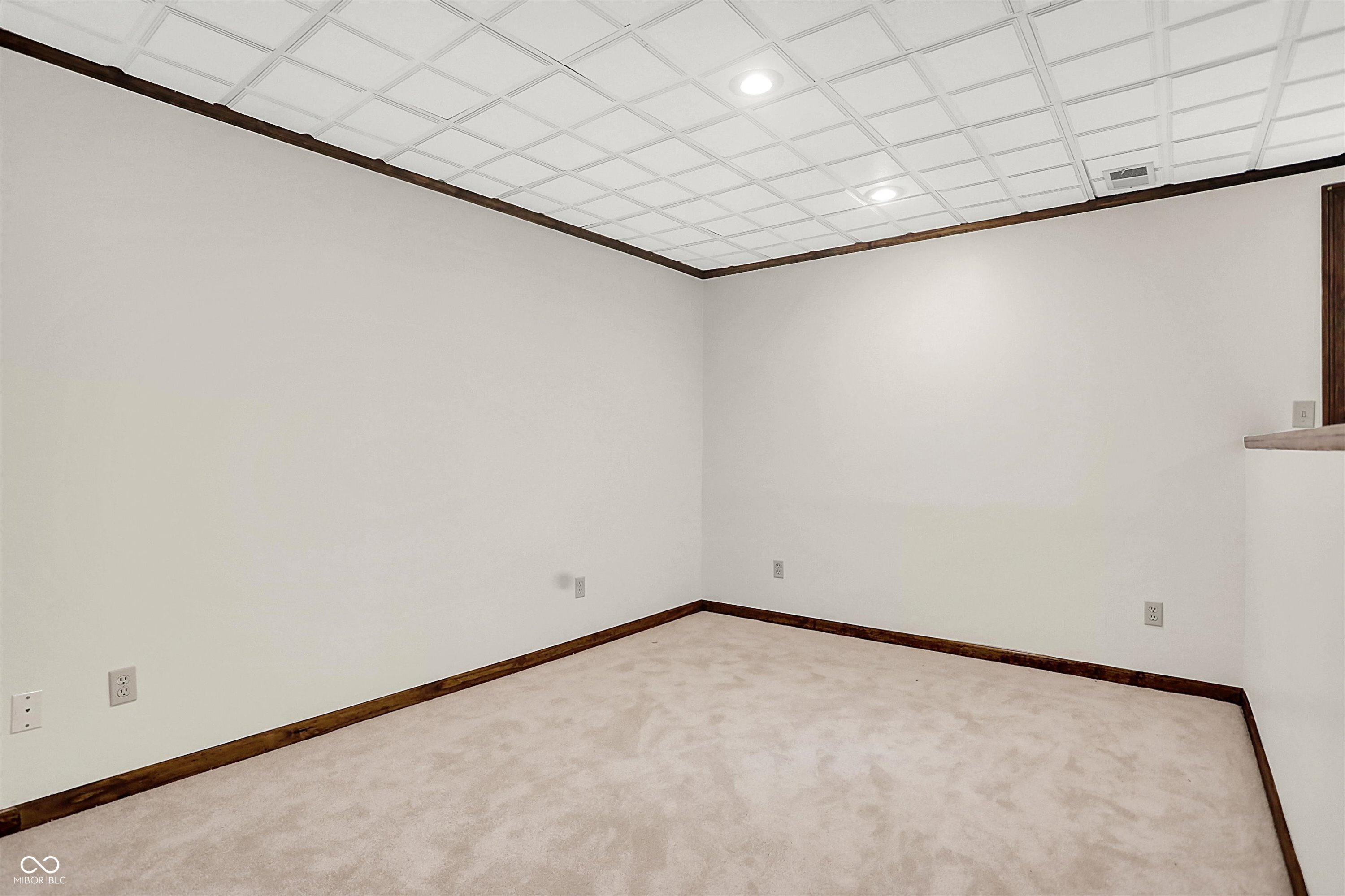 9015 Admirals Pointe Drive