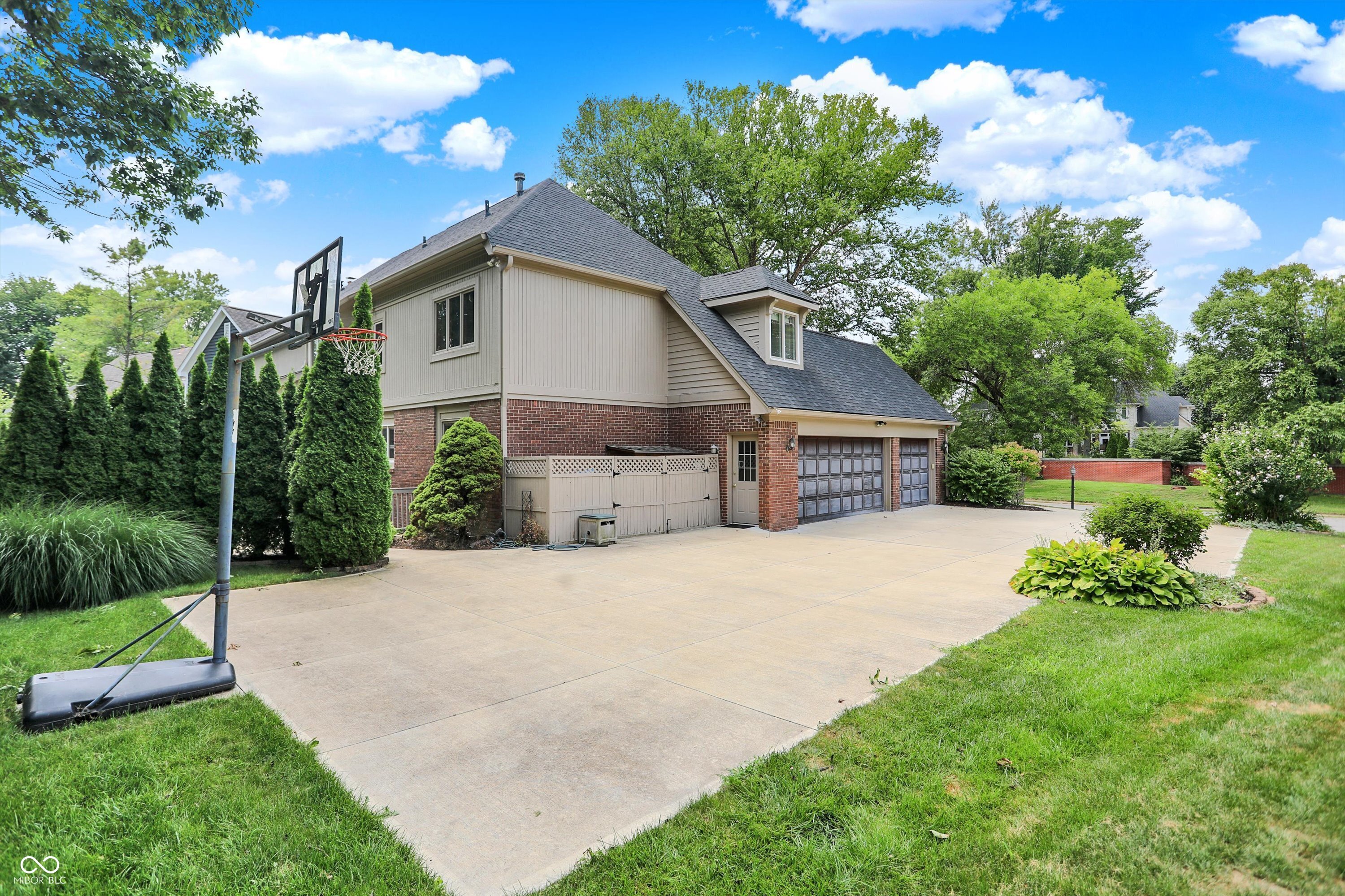 9015 Admirals Pointe Drive