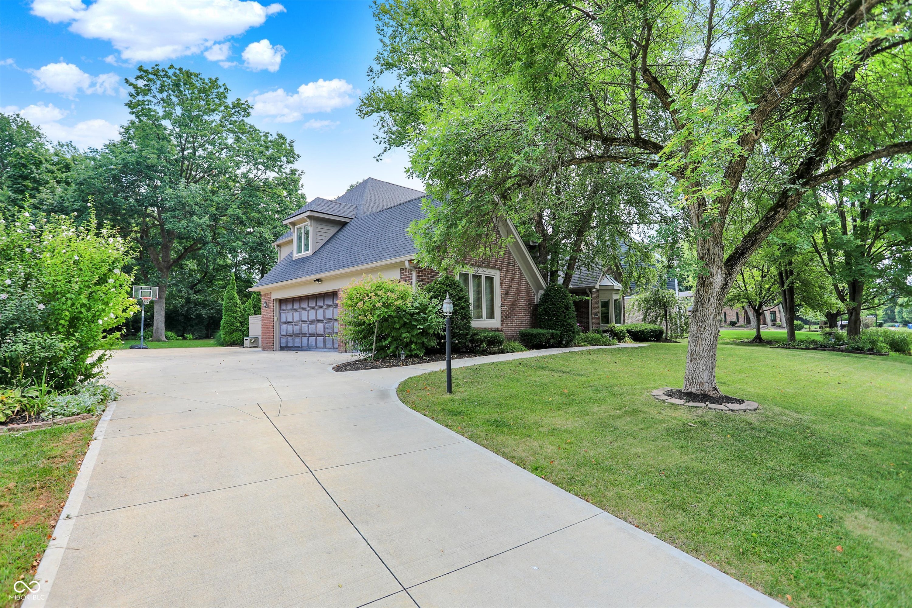 9015 Admirals Pointe Drive
