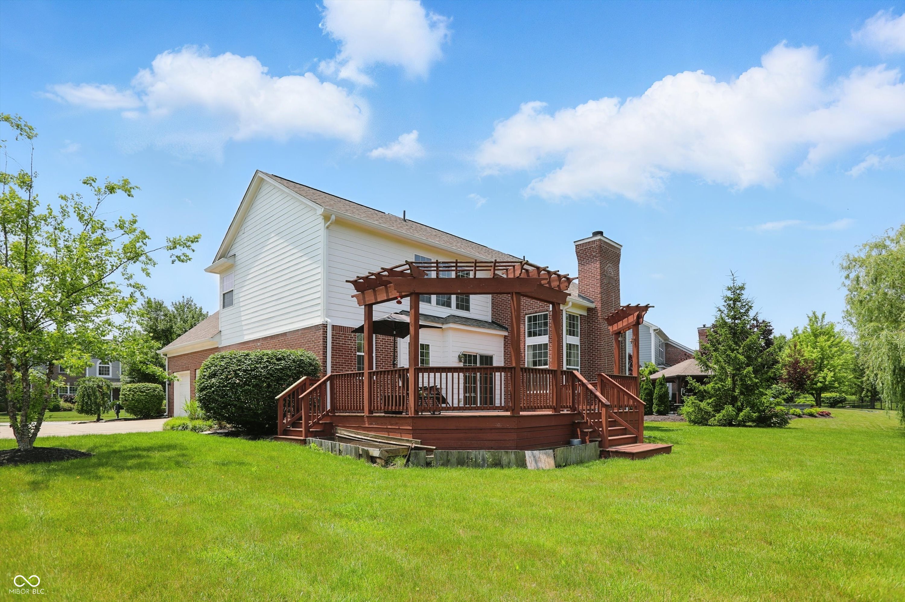 9318 Windrift Way