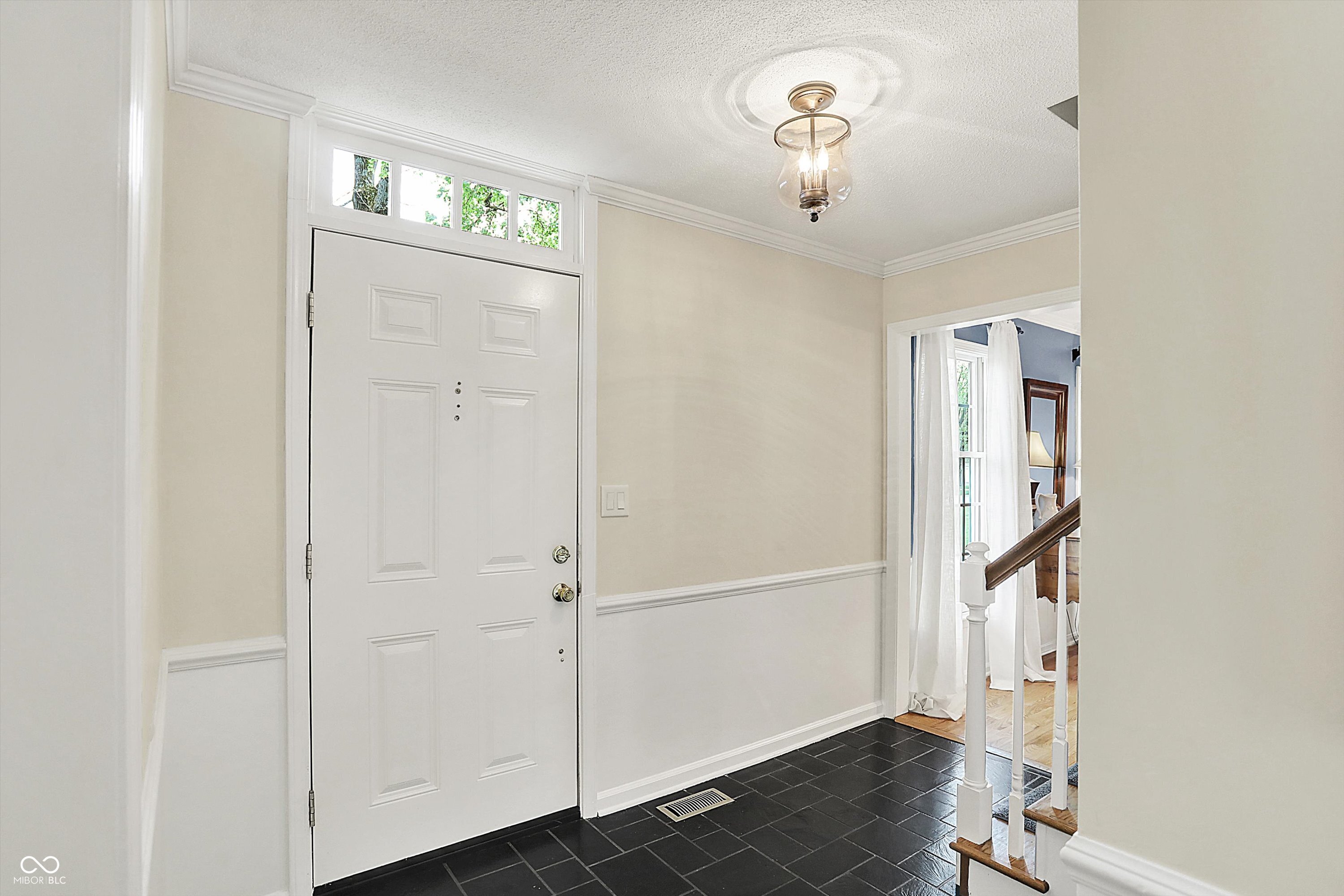 70 Williamsburg Court