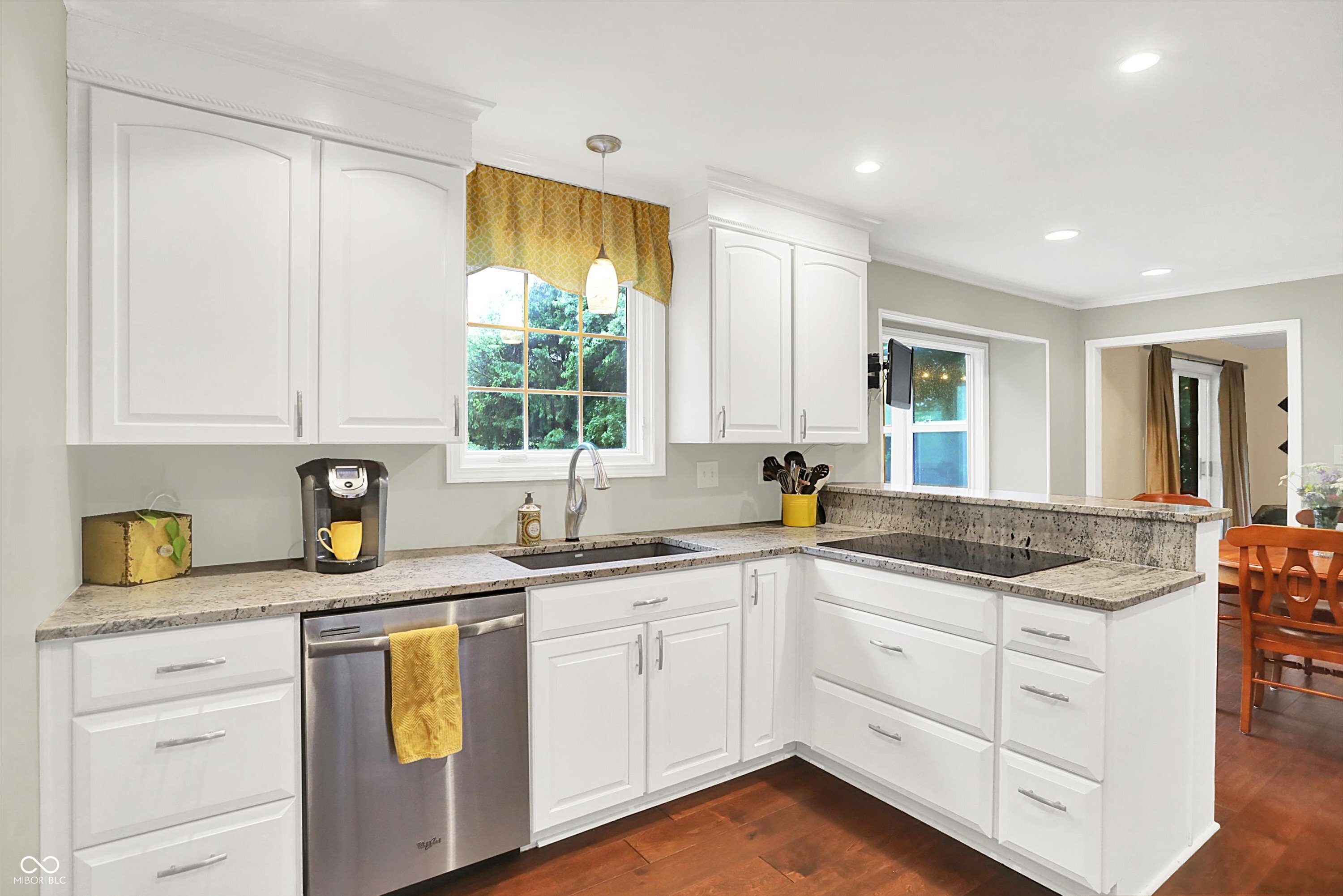 1095 Williamsburg Lane