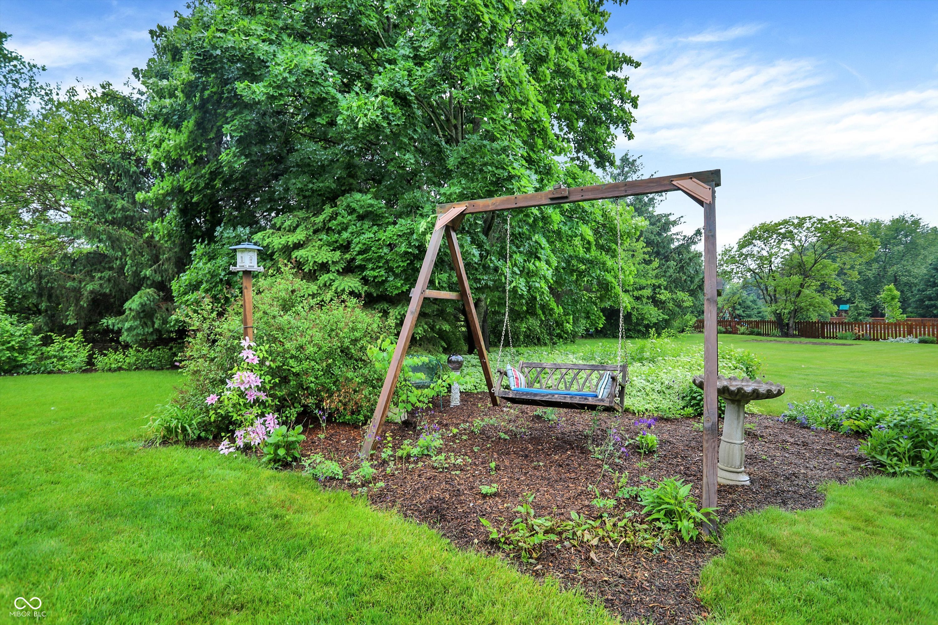 1095 Williamsburg Lane