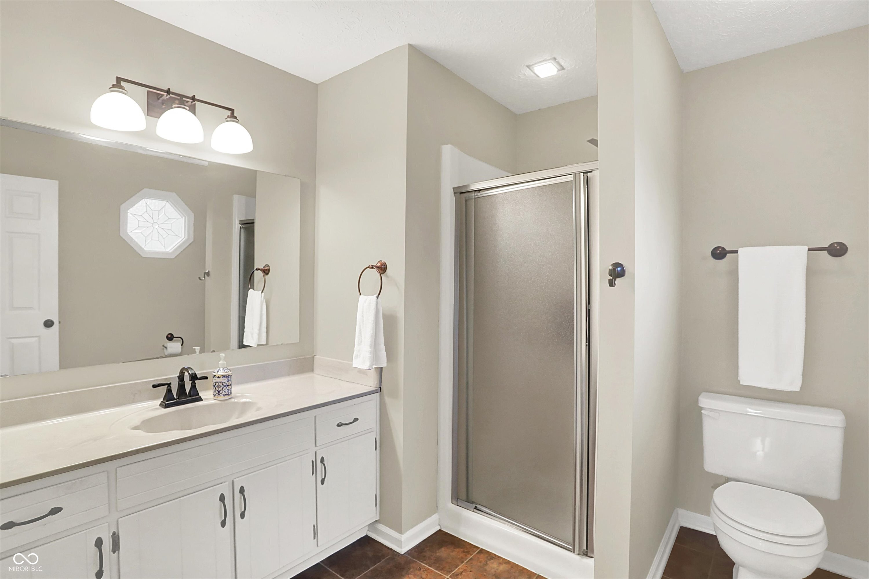 1095 Williamsburg Lane