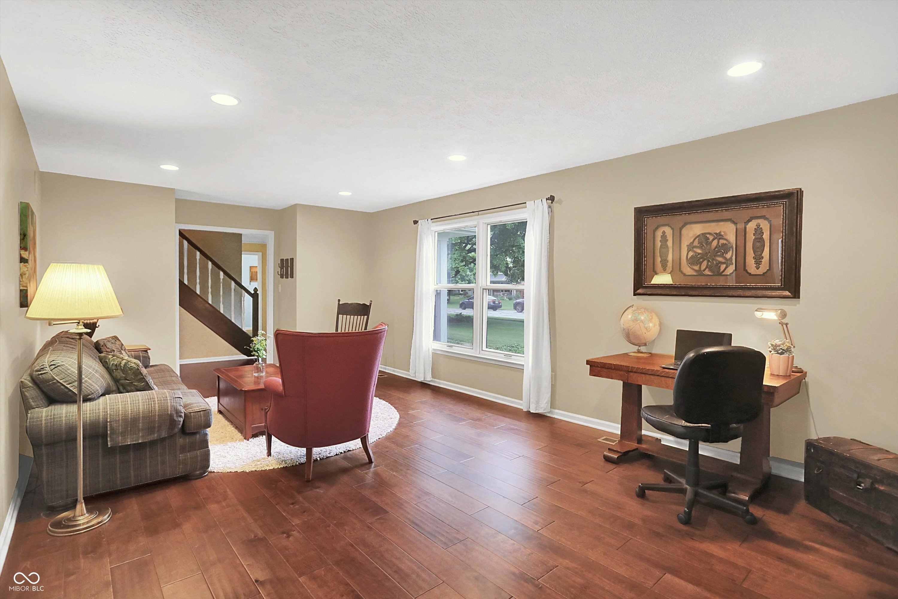 1095 Williamsburg Lane