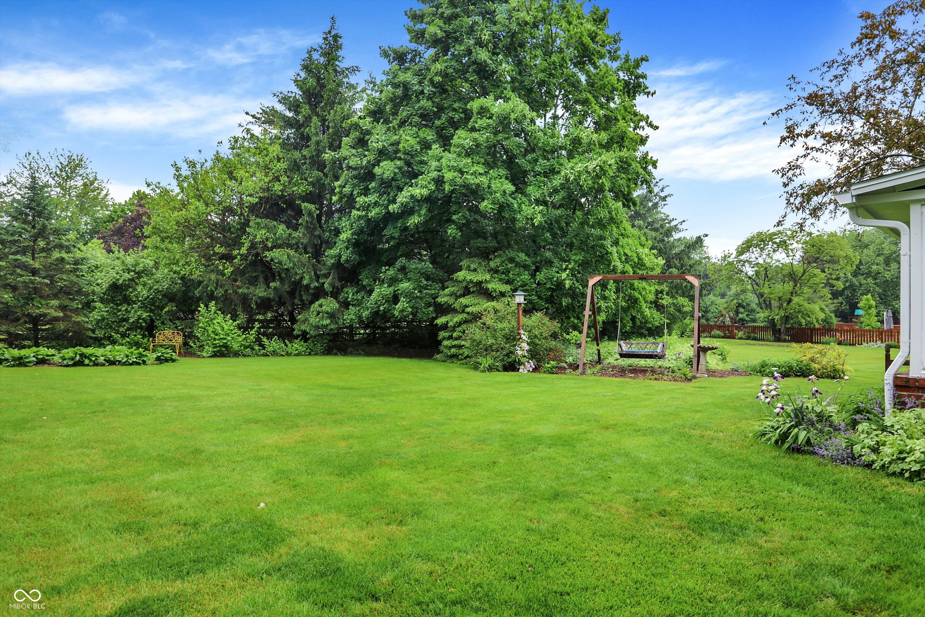 1095 Williamsburg Lane