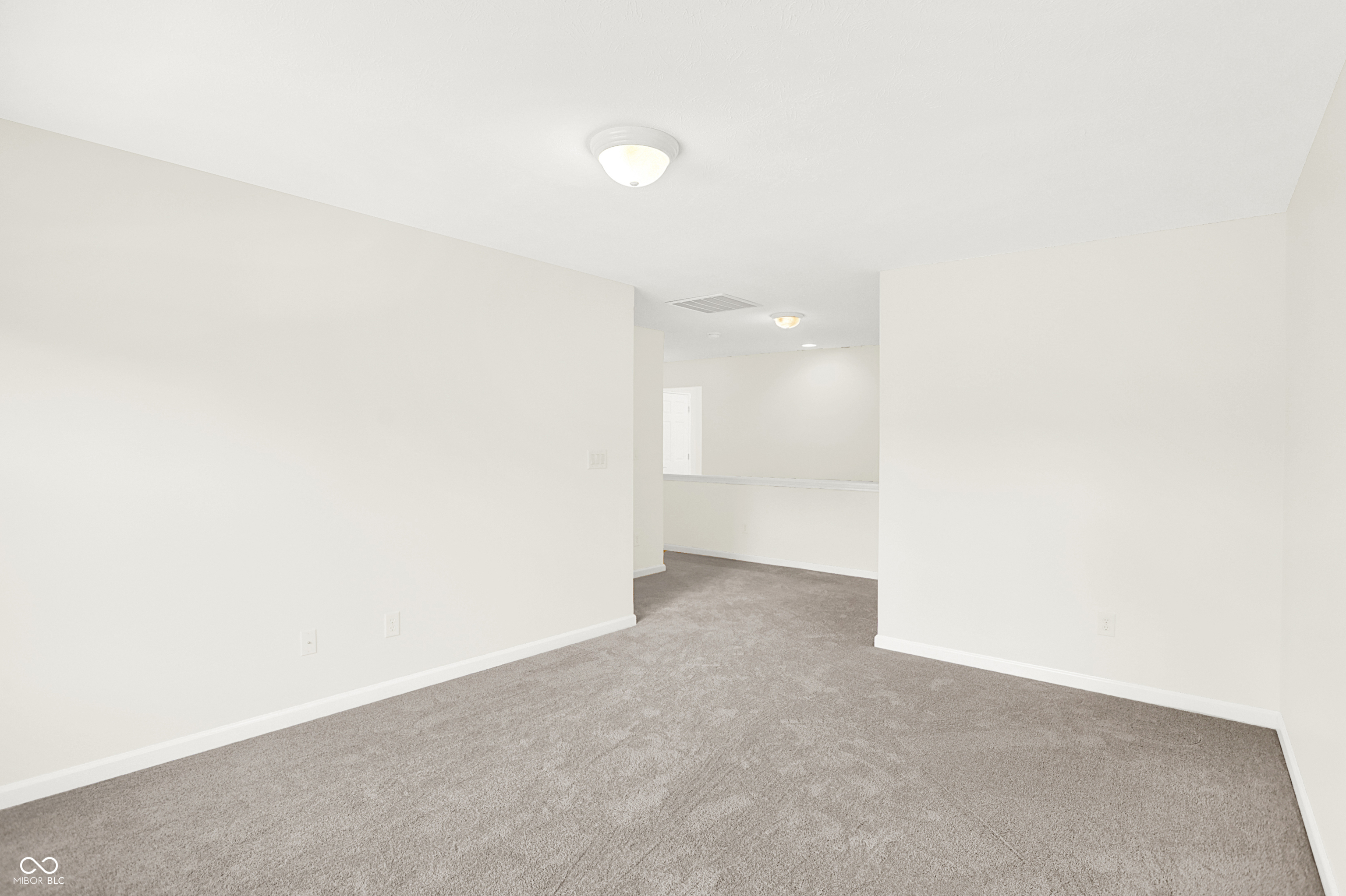 5686 Castor Way