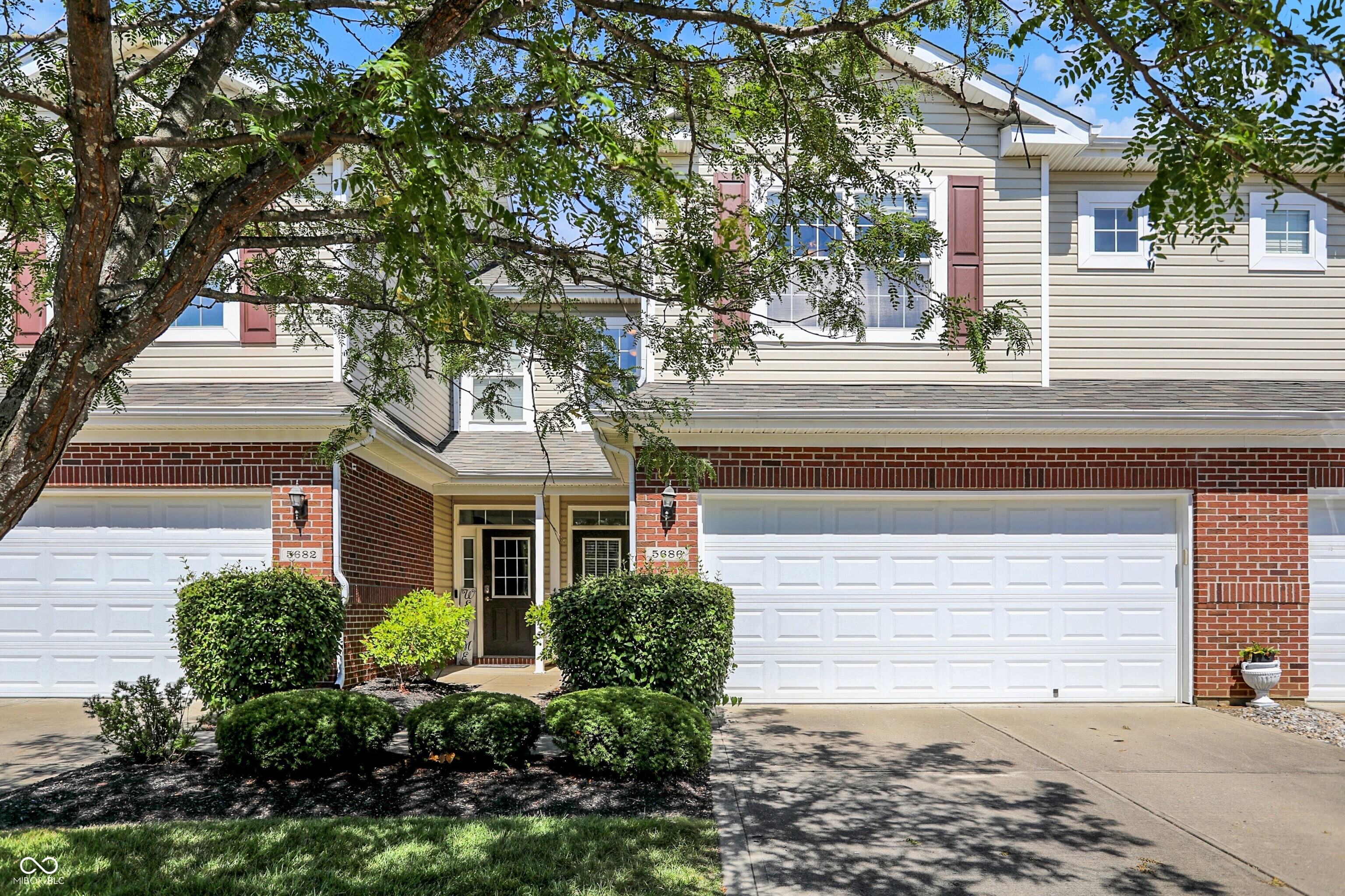5686 Castor Way