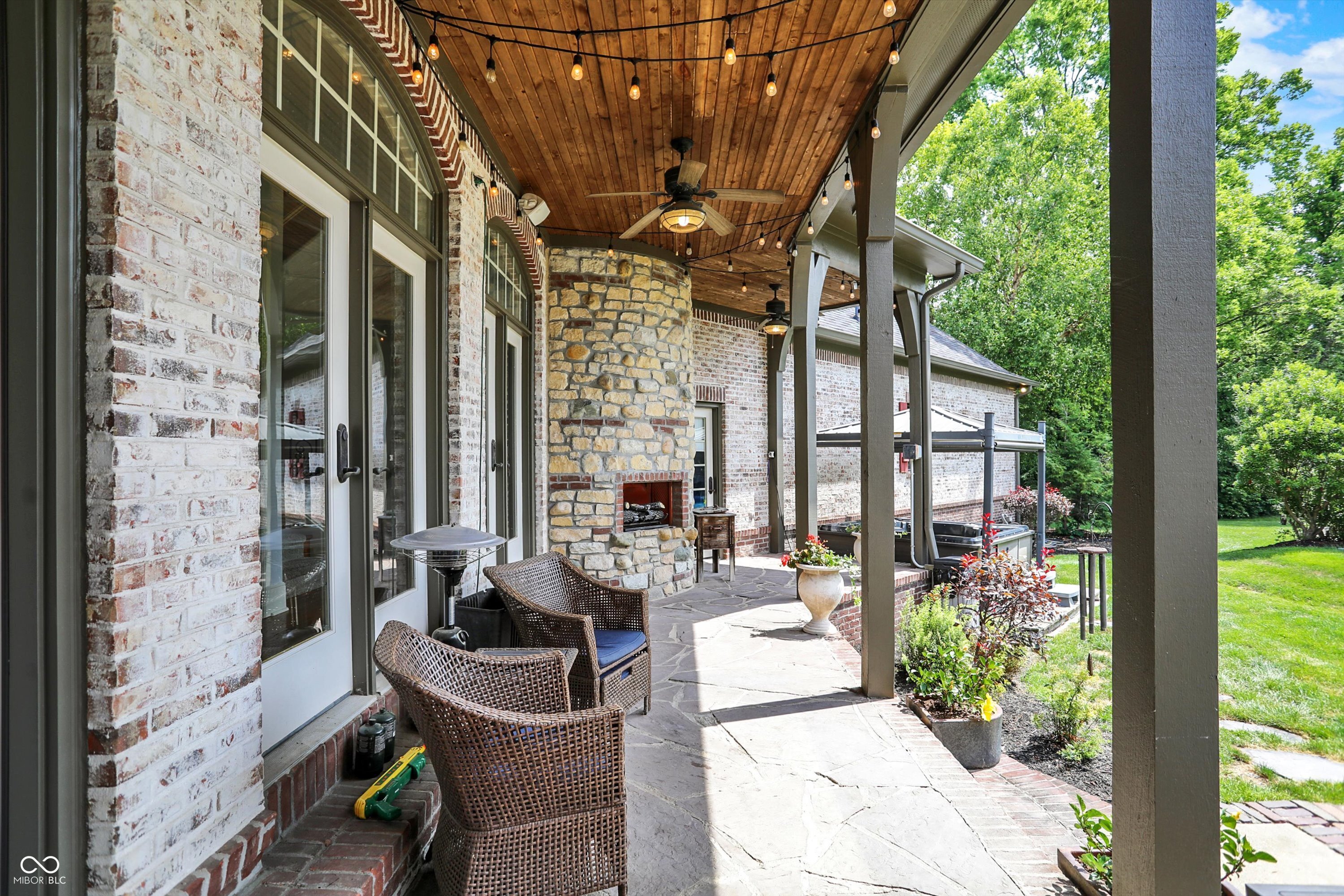 8581 Hunt Club Road