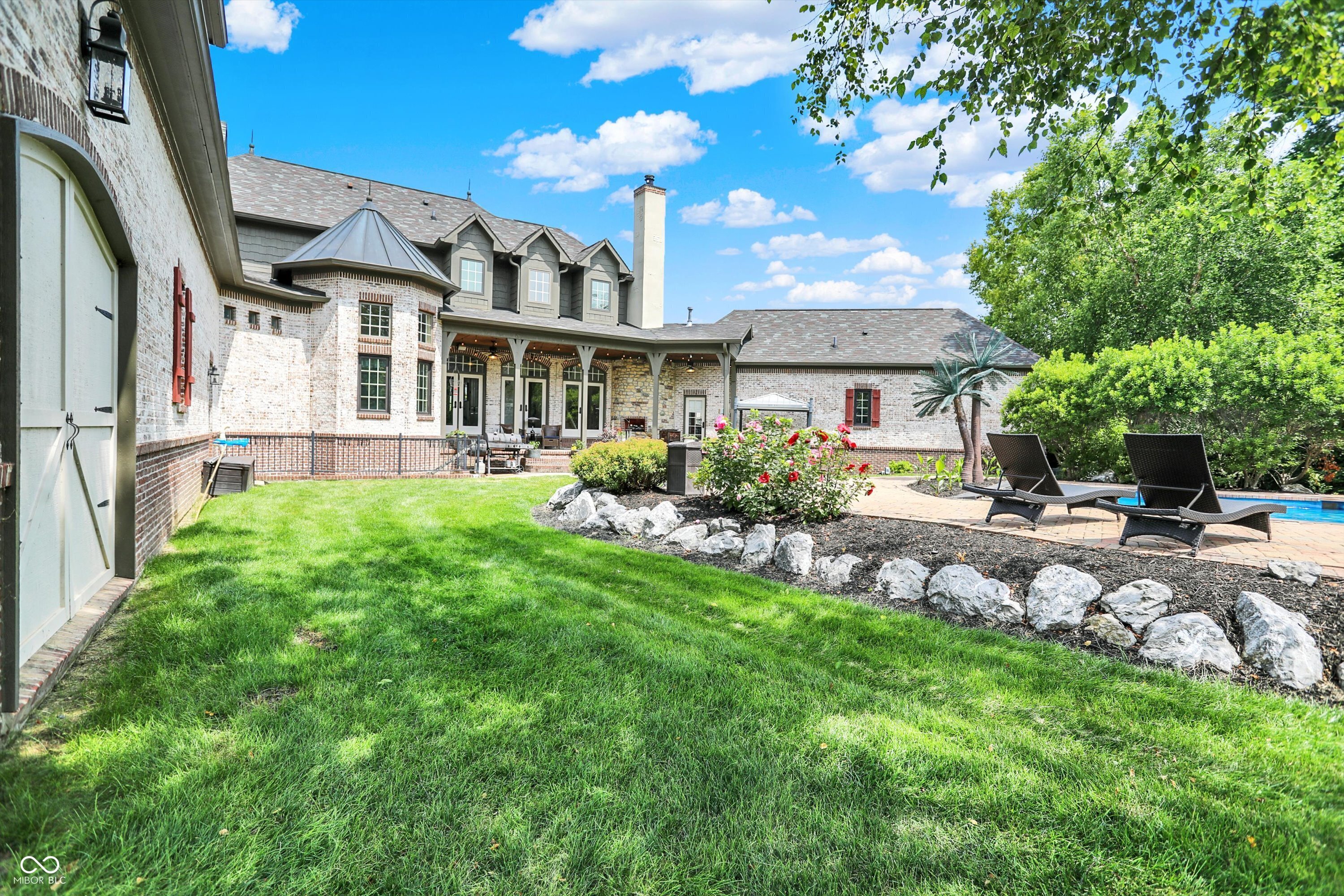 8581 Hunt Club Road