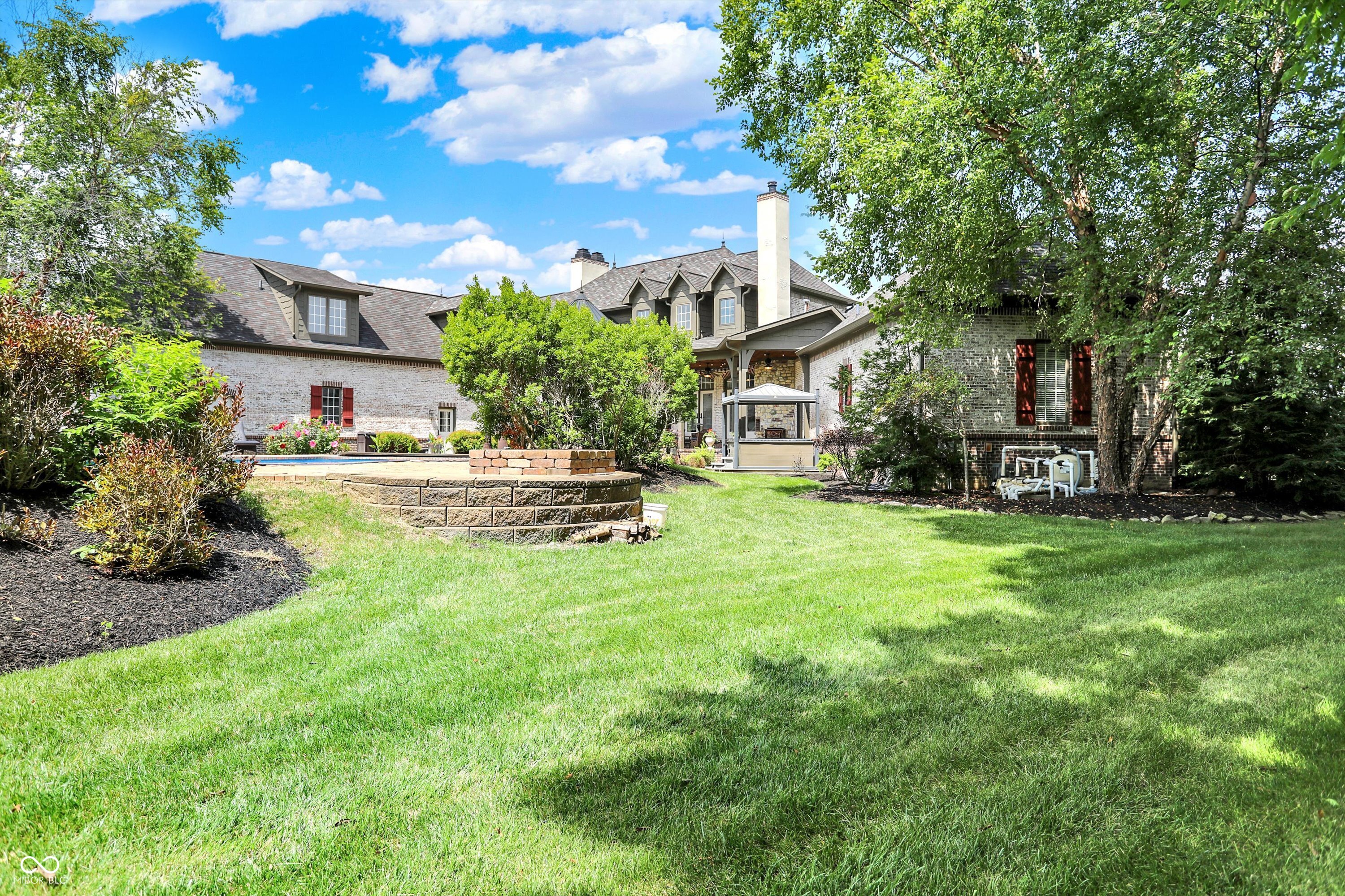 8581 Hunt Club Road
