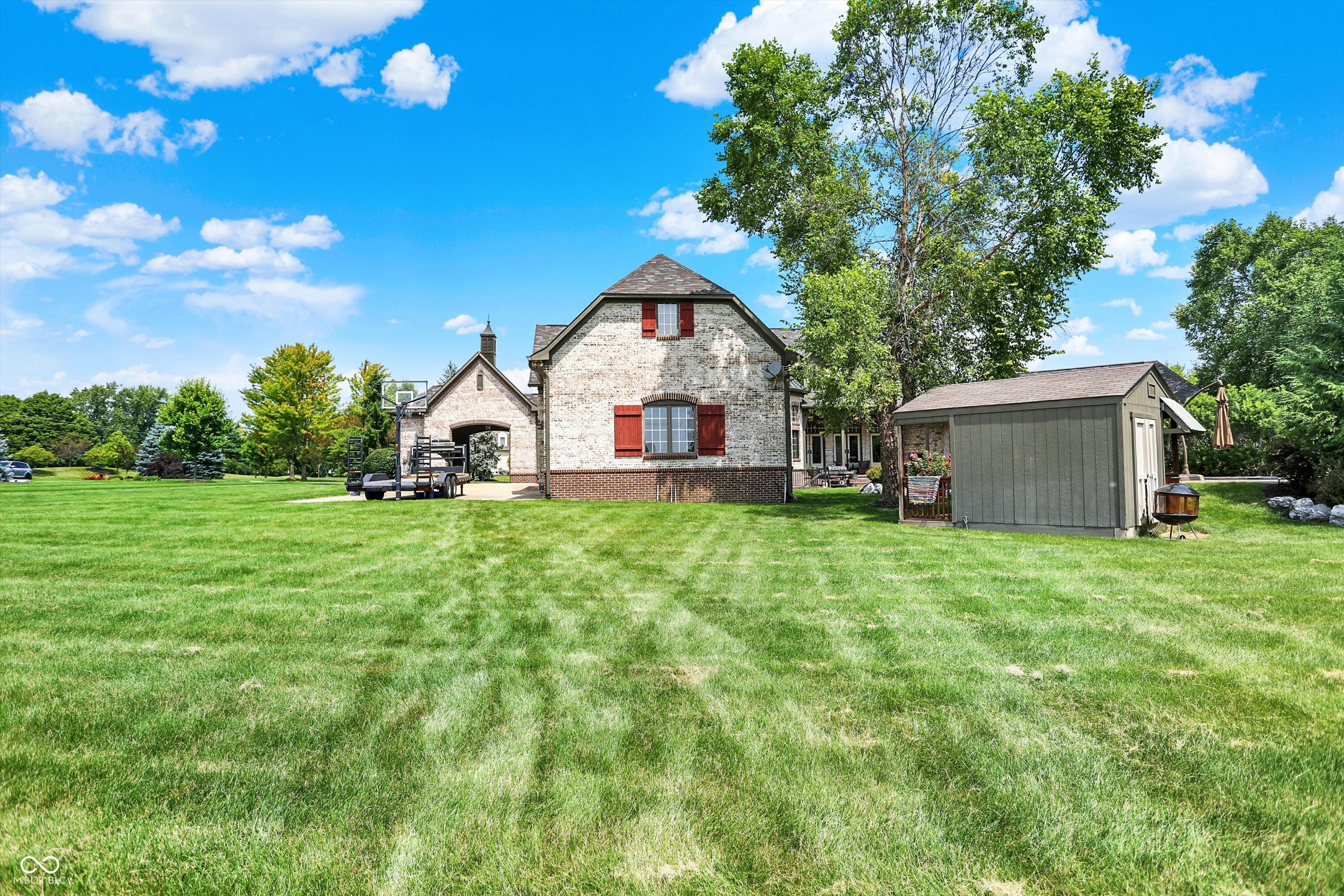 8581 Hunt Club Road
