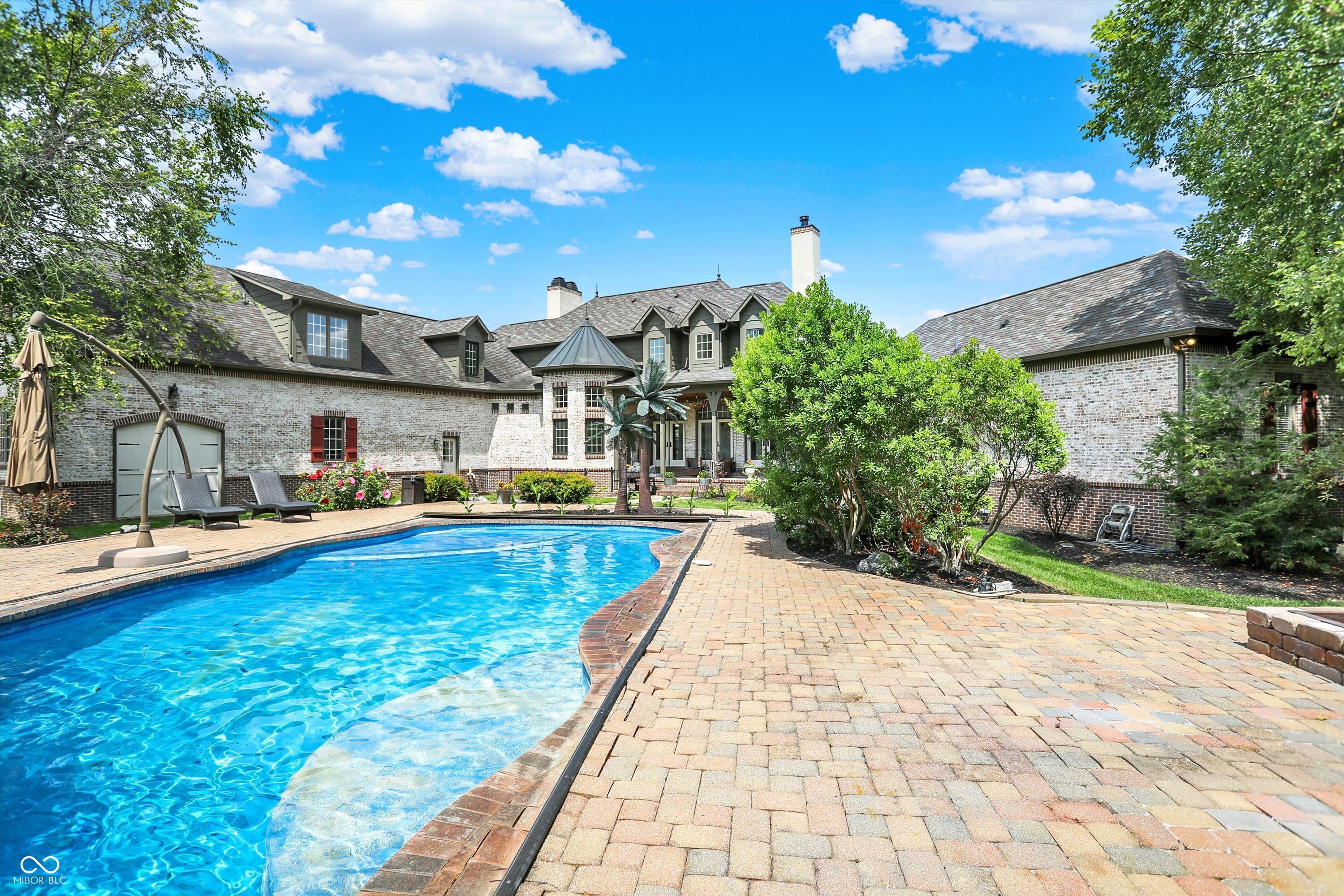 8581 Hunt Club Road