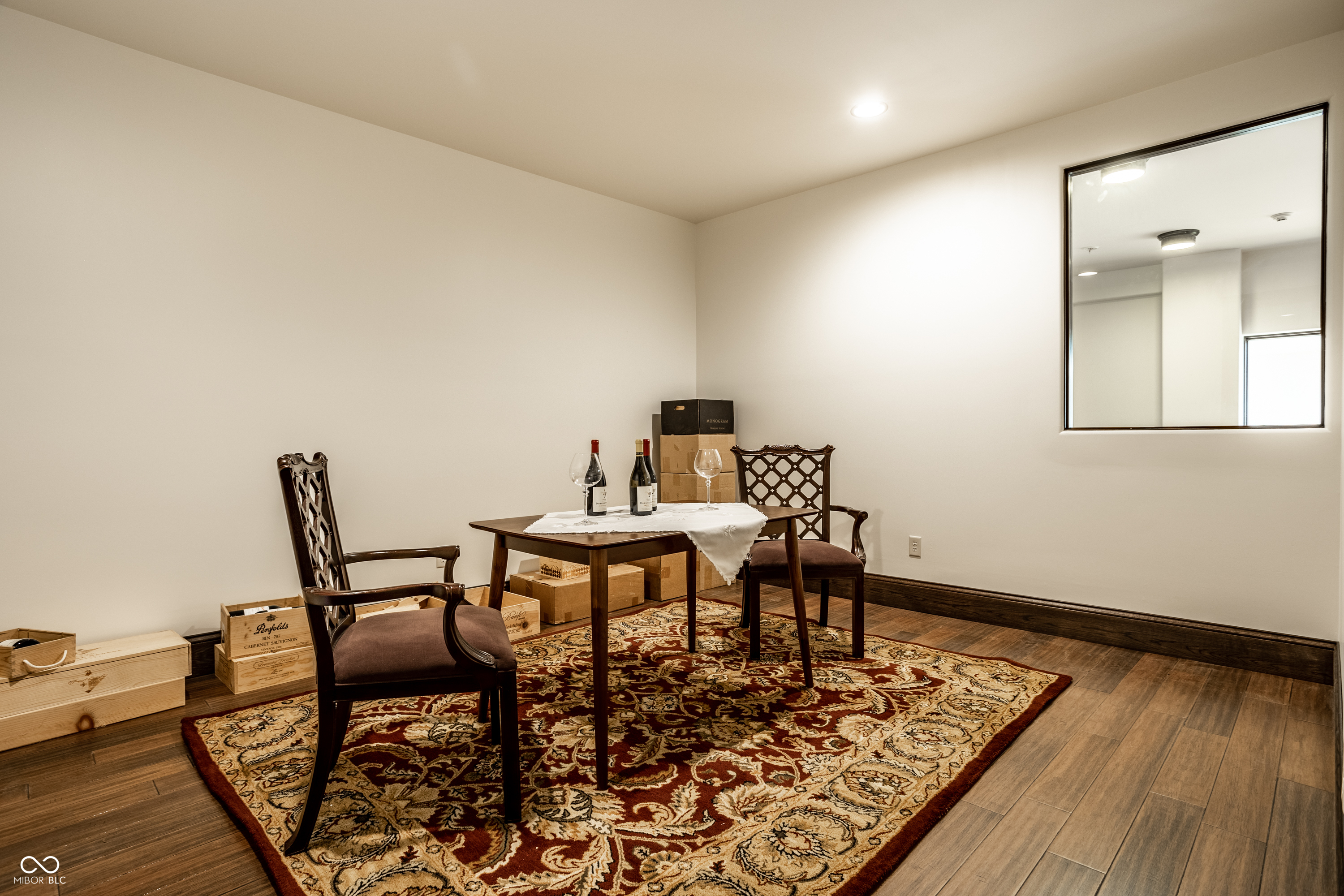 2075 S 950 E