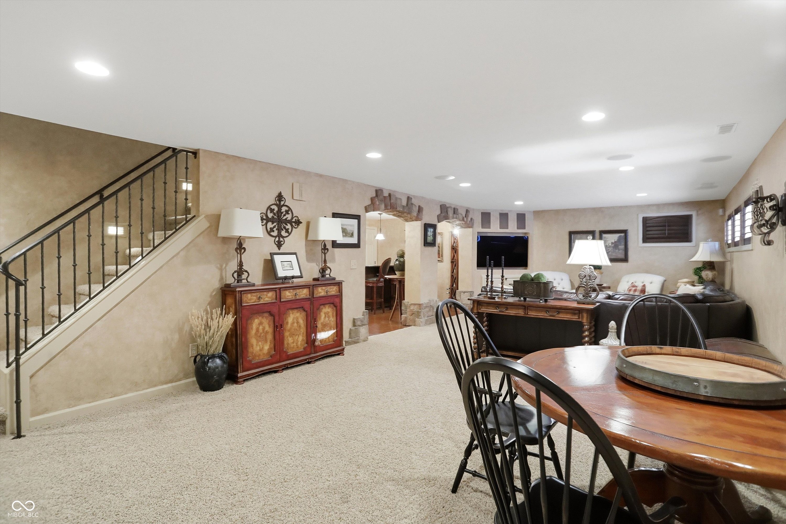 4694 Austin Trace