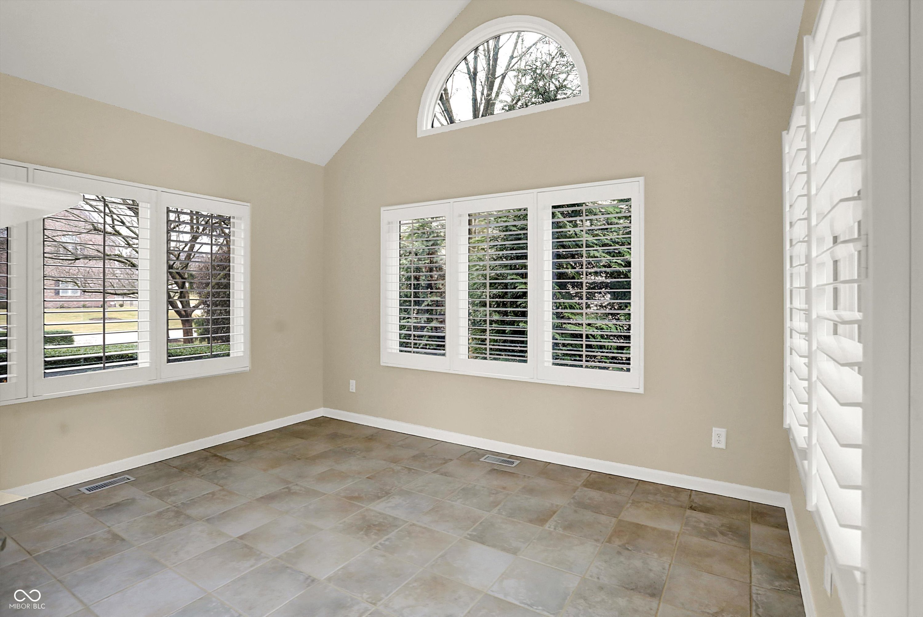 4694 Austin Trace