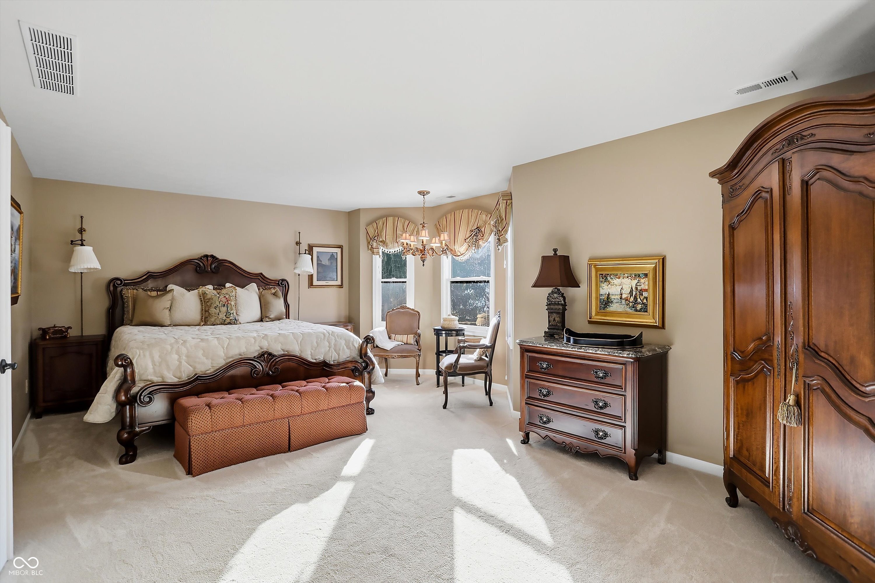 4694 Austin Trace