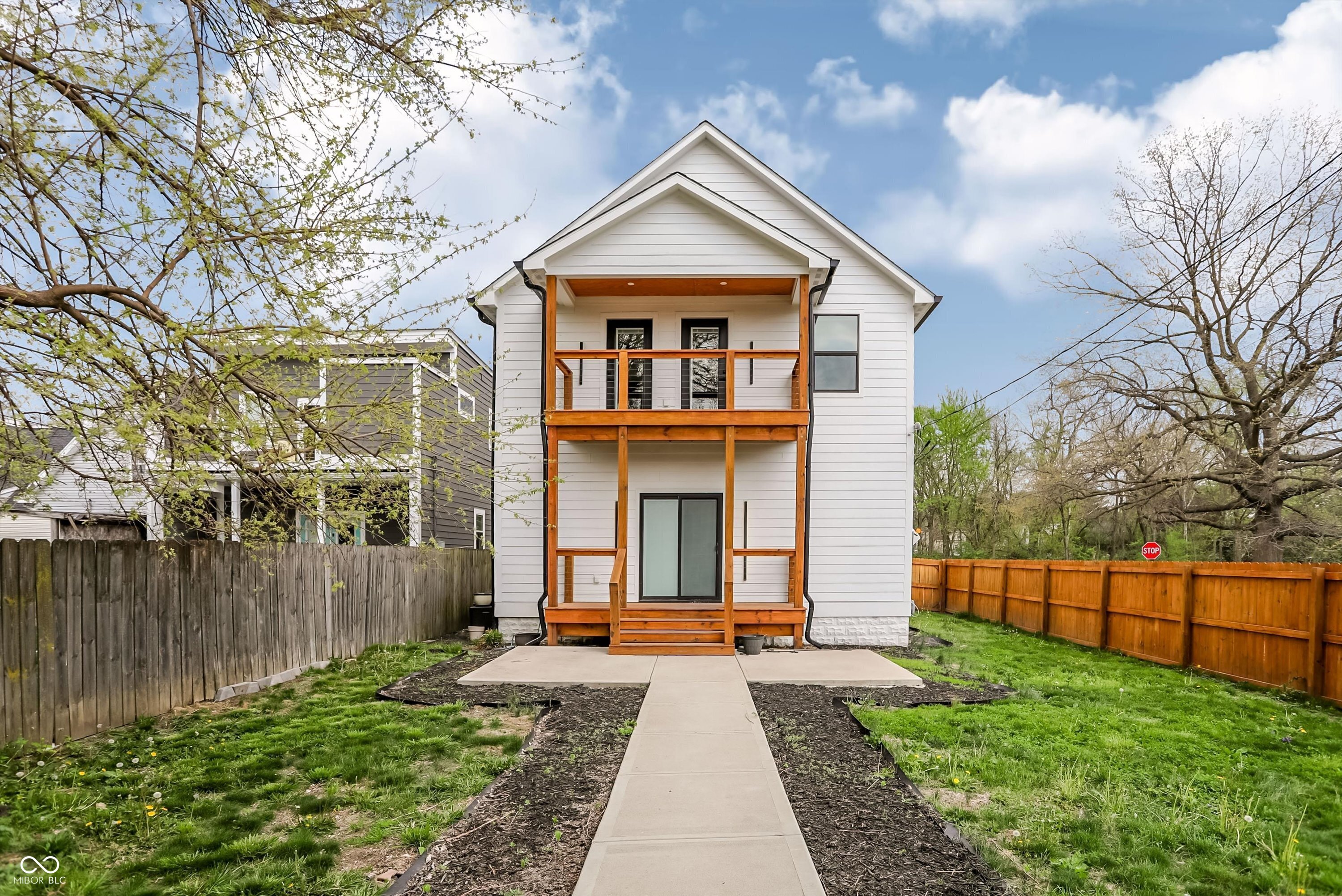 1454 Laurel Street