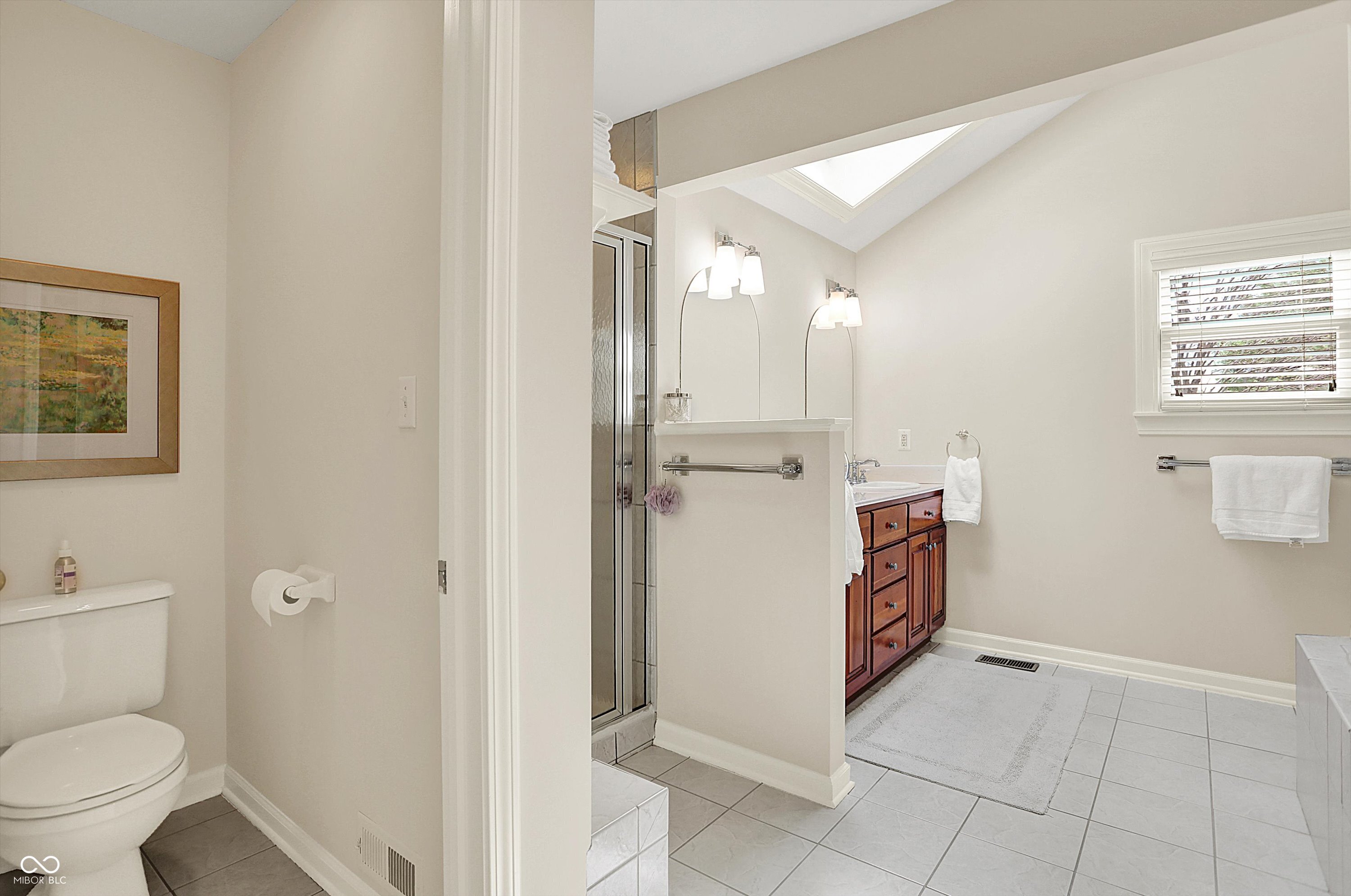 915 Williamsburg Lane