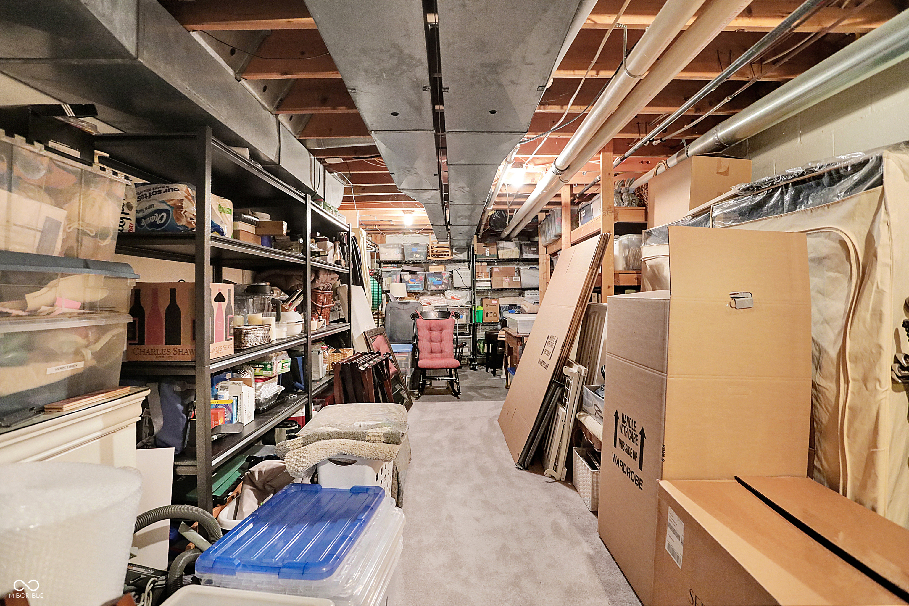 915 Williamsburg Lane