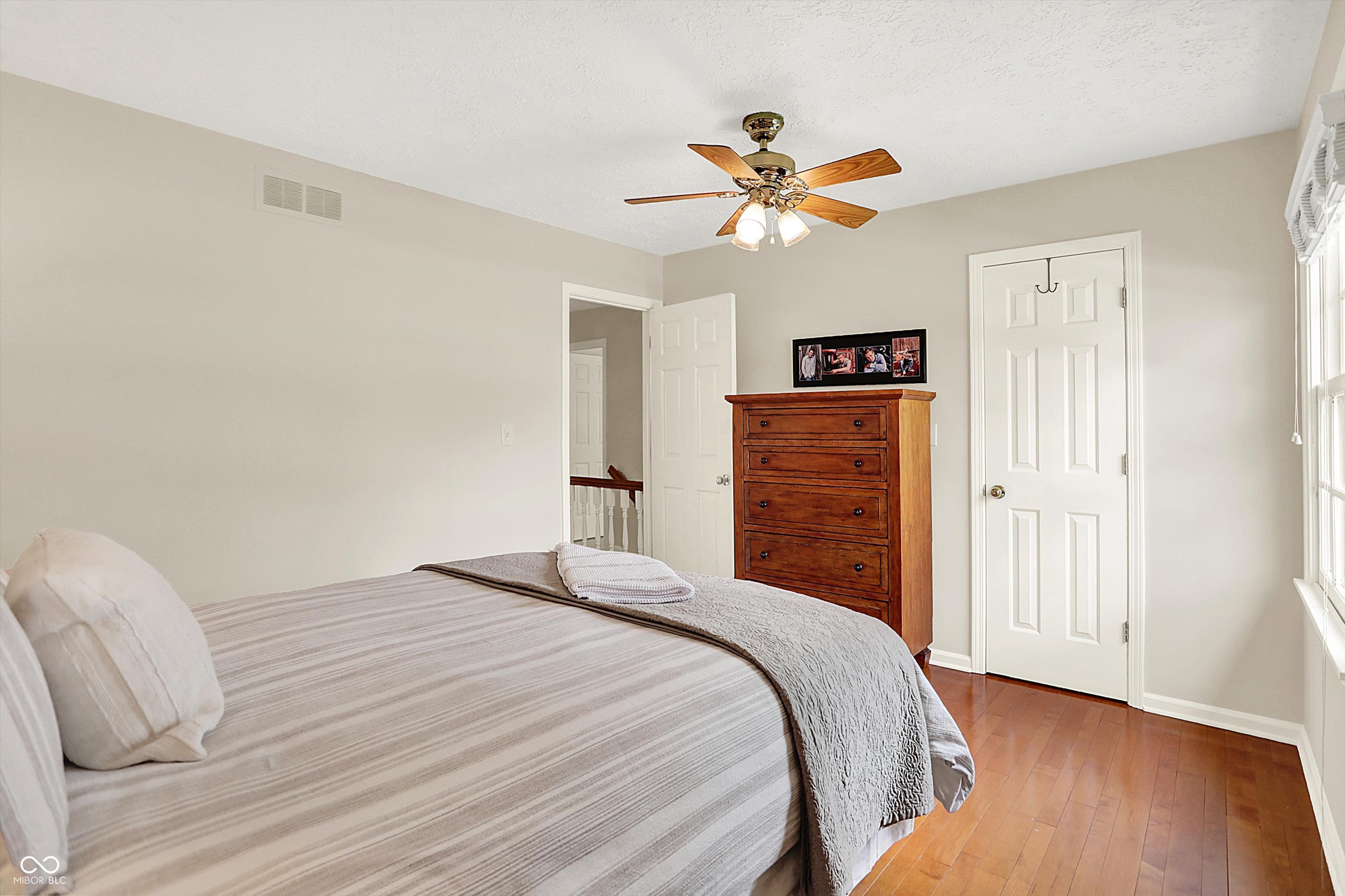 915 Williamsburg Lane