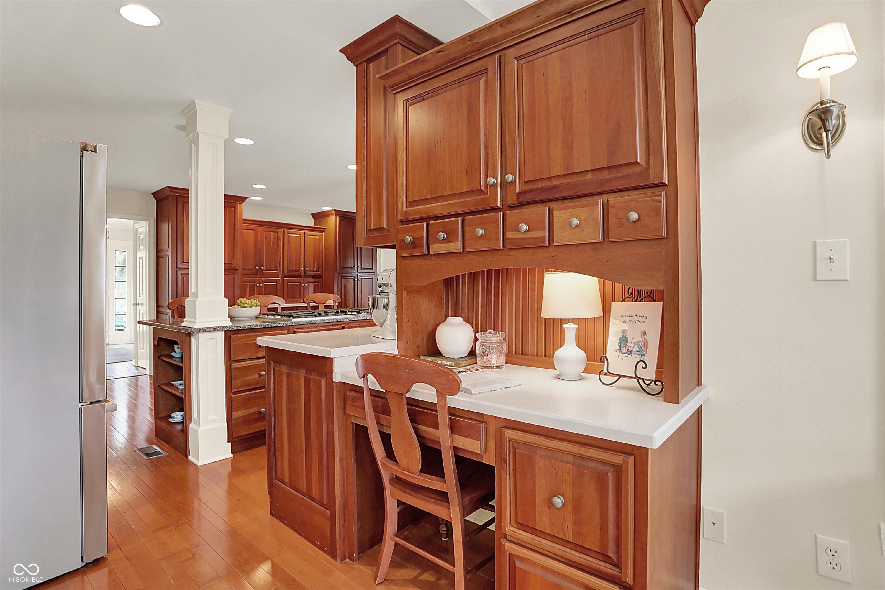 915 Williamsburg Lane