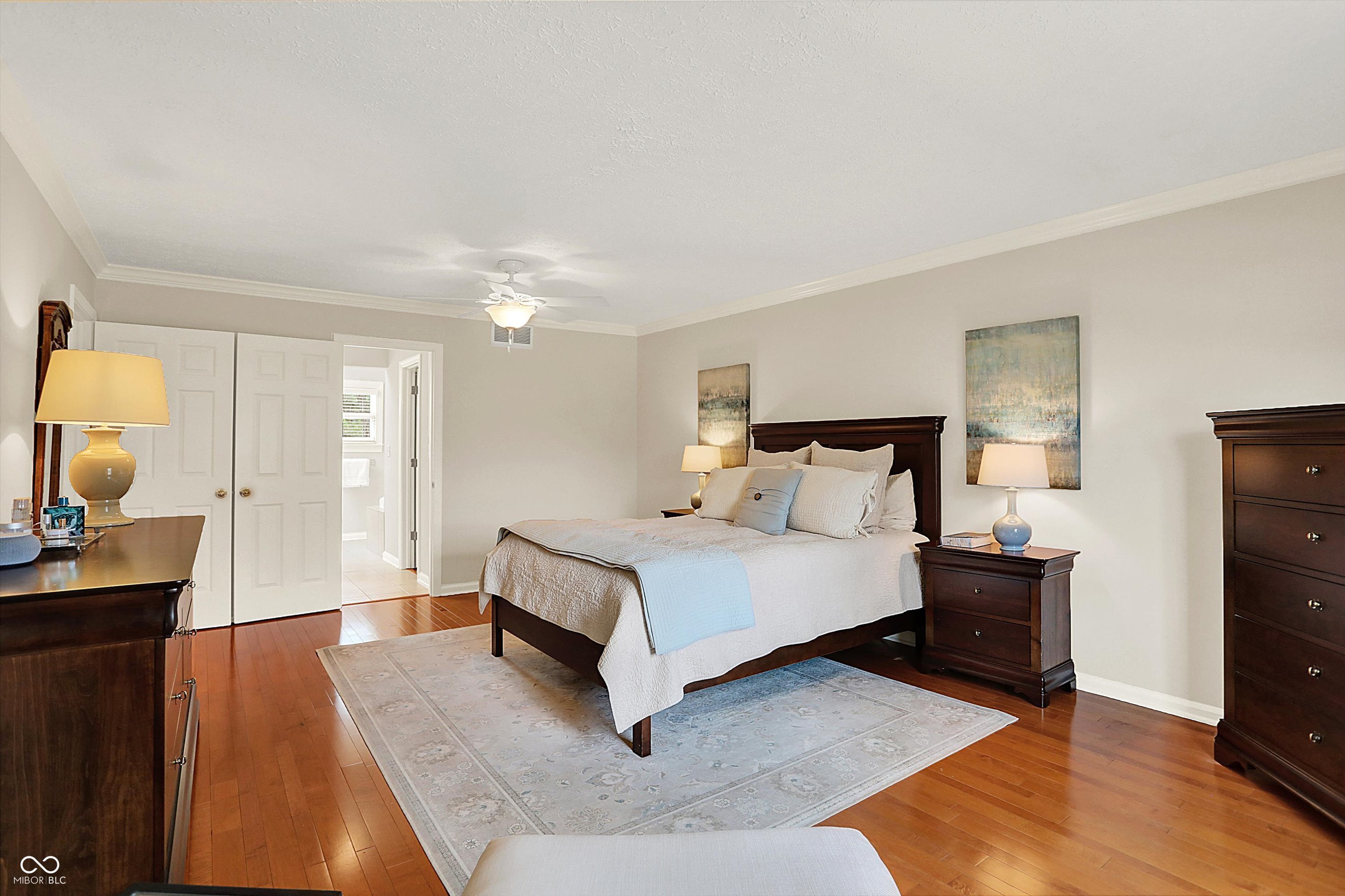 915 Williamsburg Lane