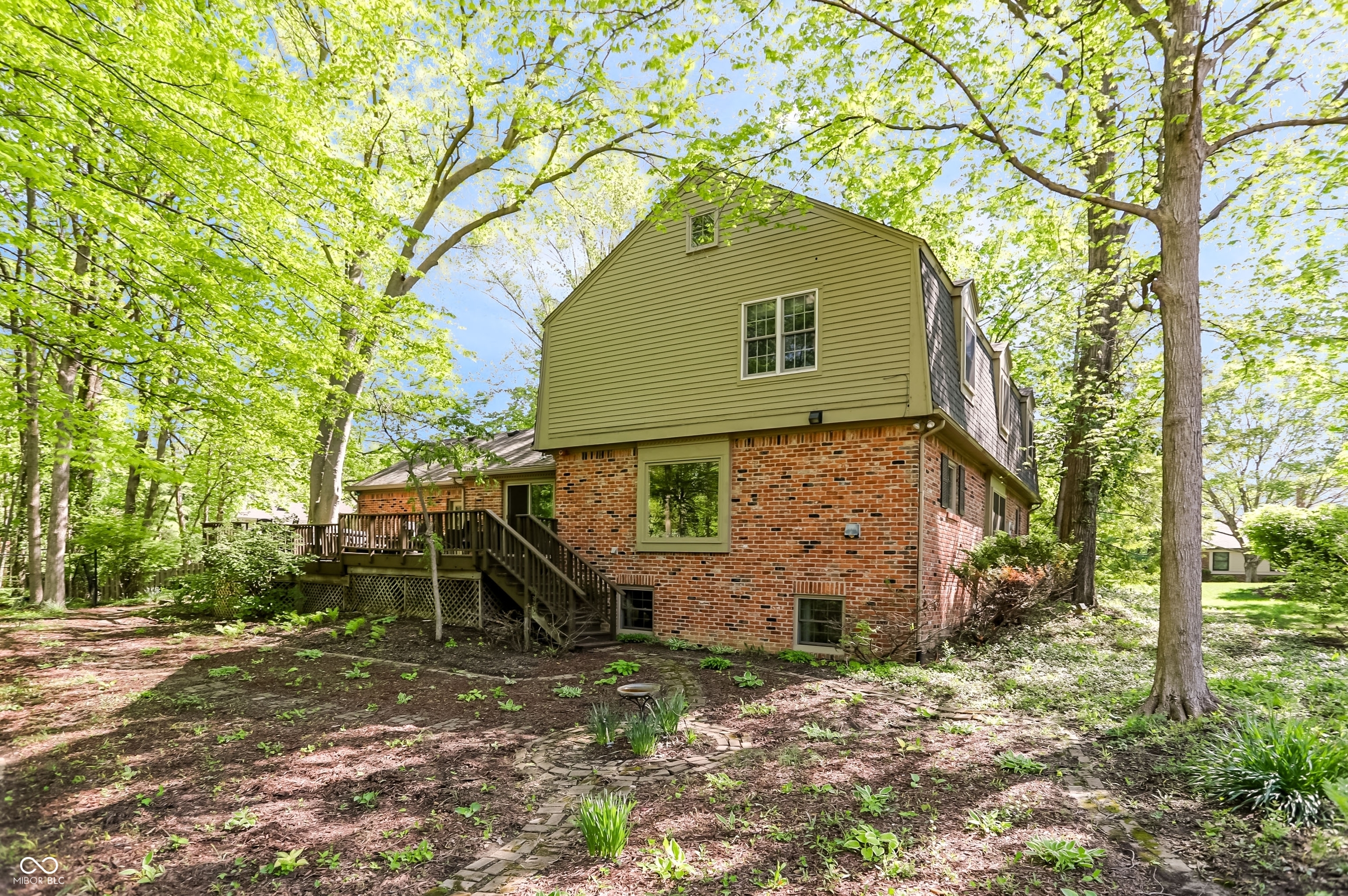 80 Williamsburg Court