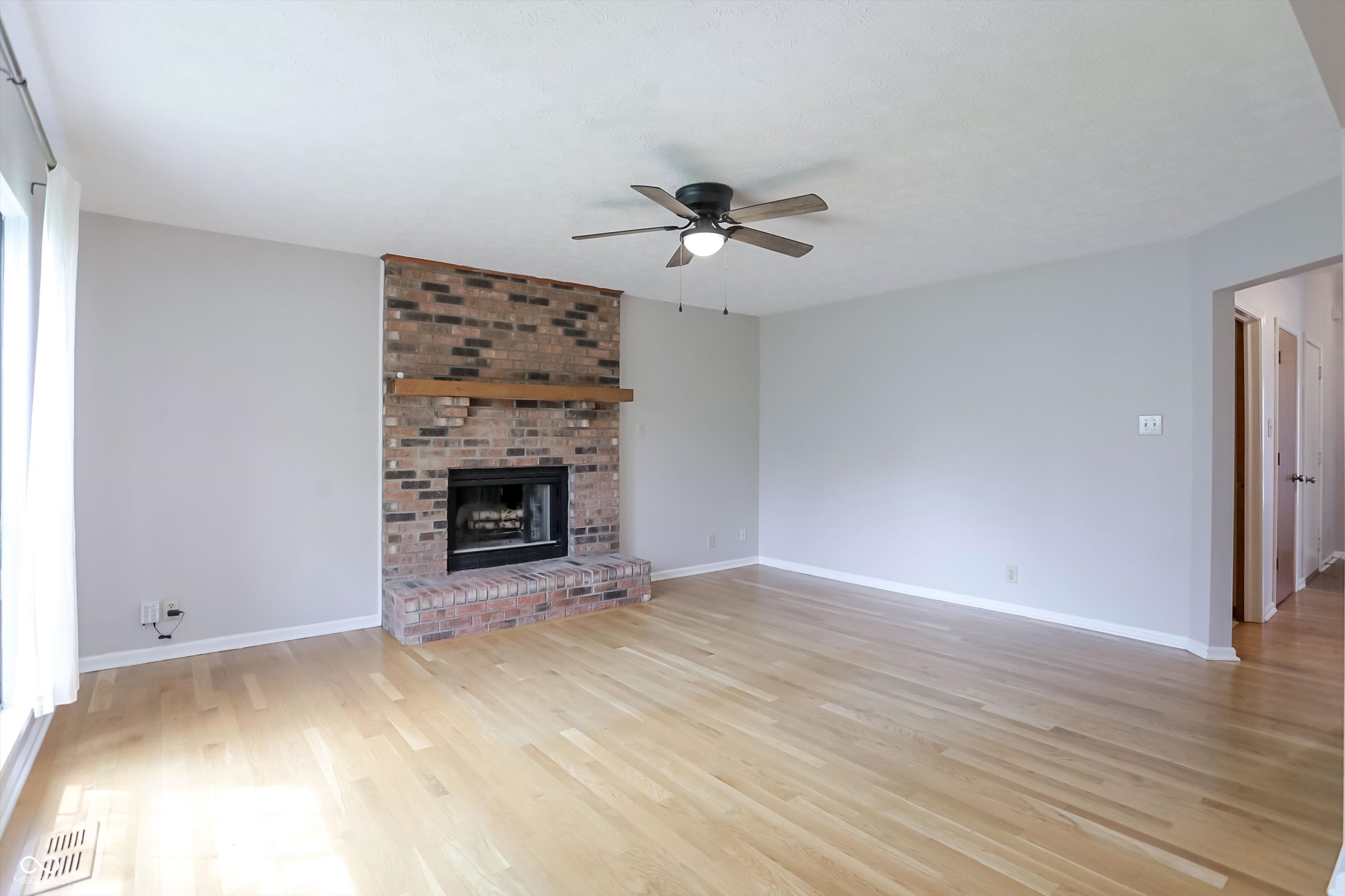 7747 Oakshot Lane