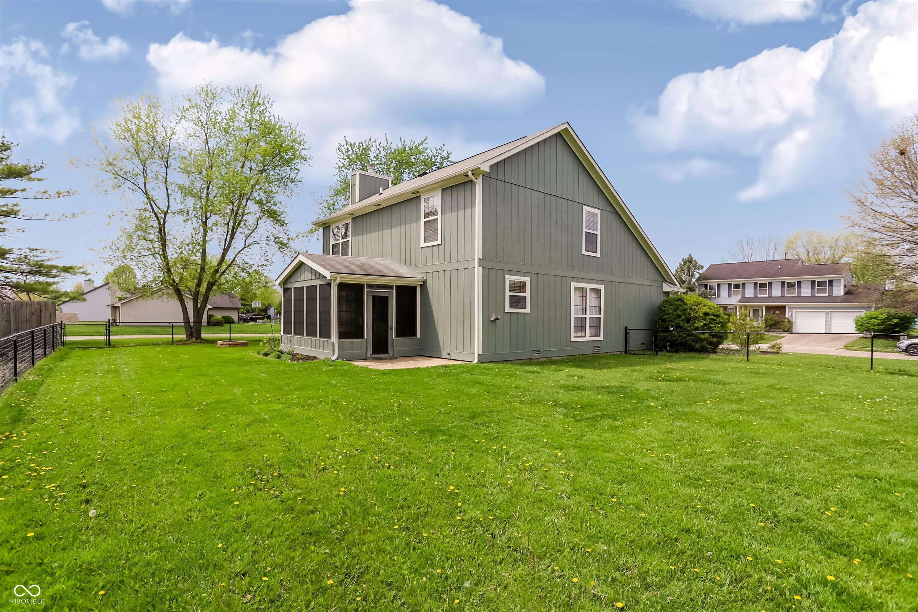 7747 Oakshot Lane