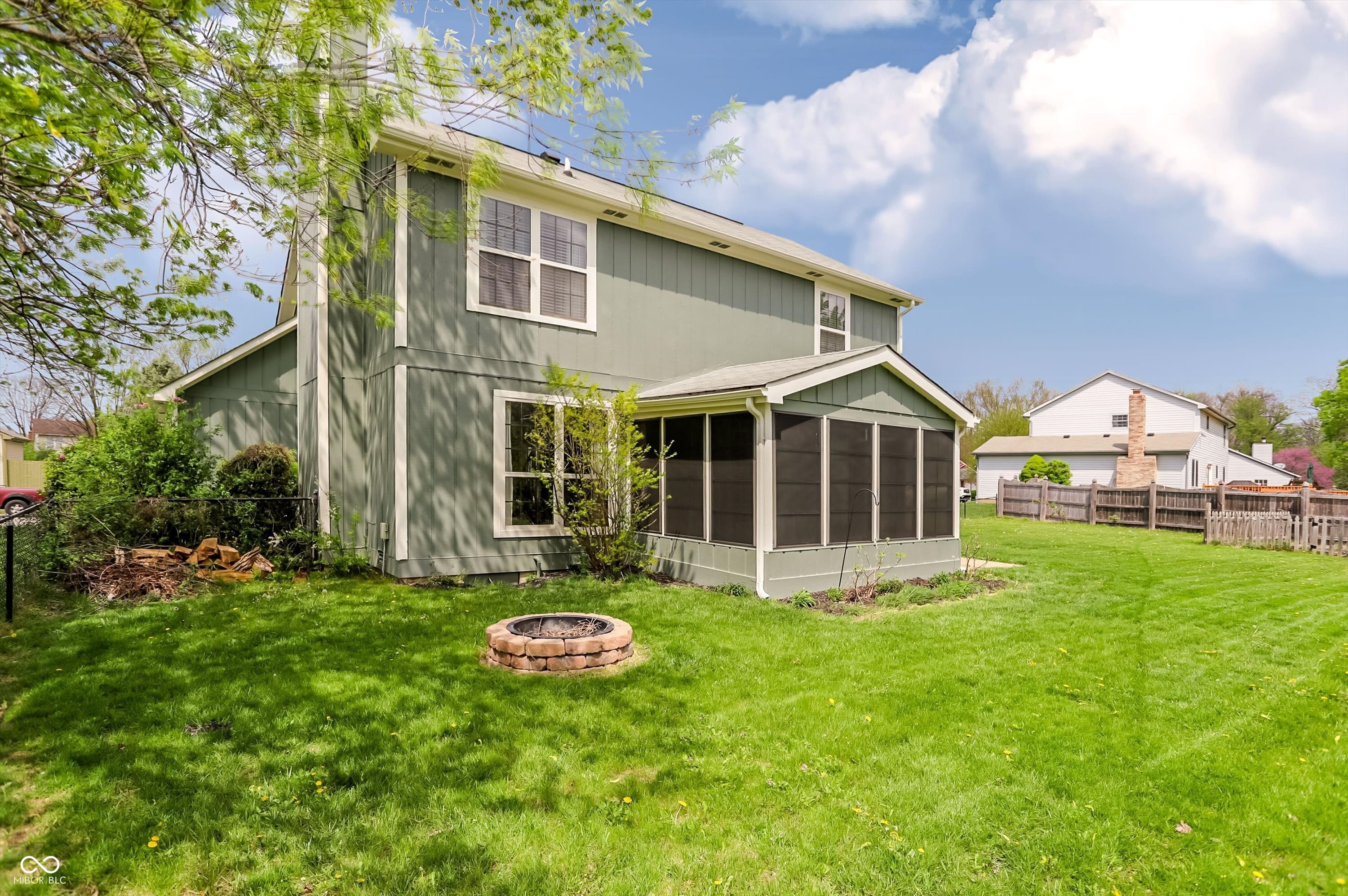 7747 Oakshot Lane