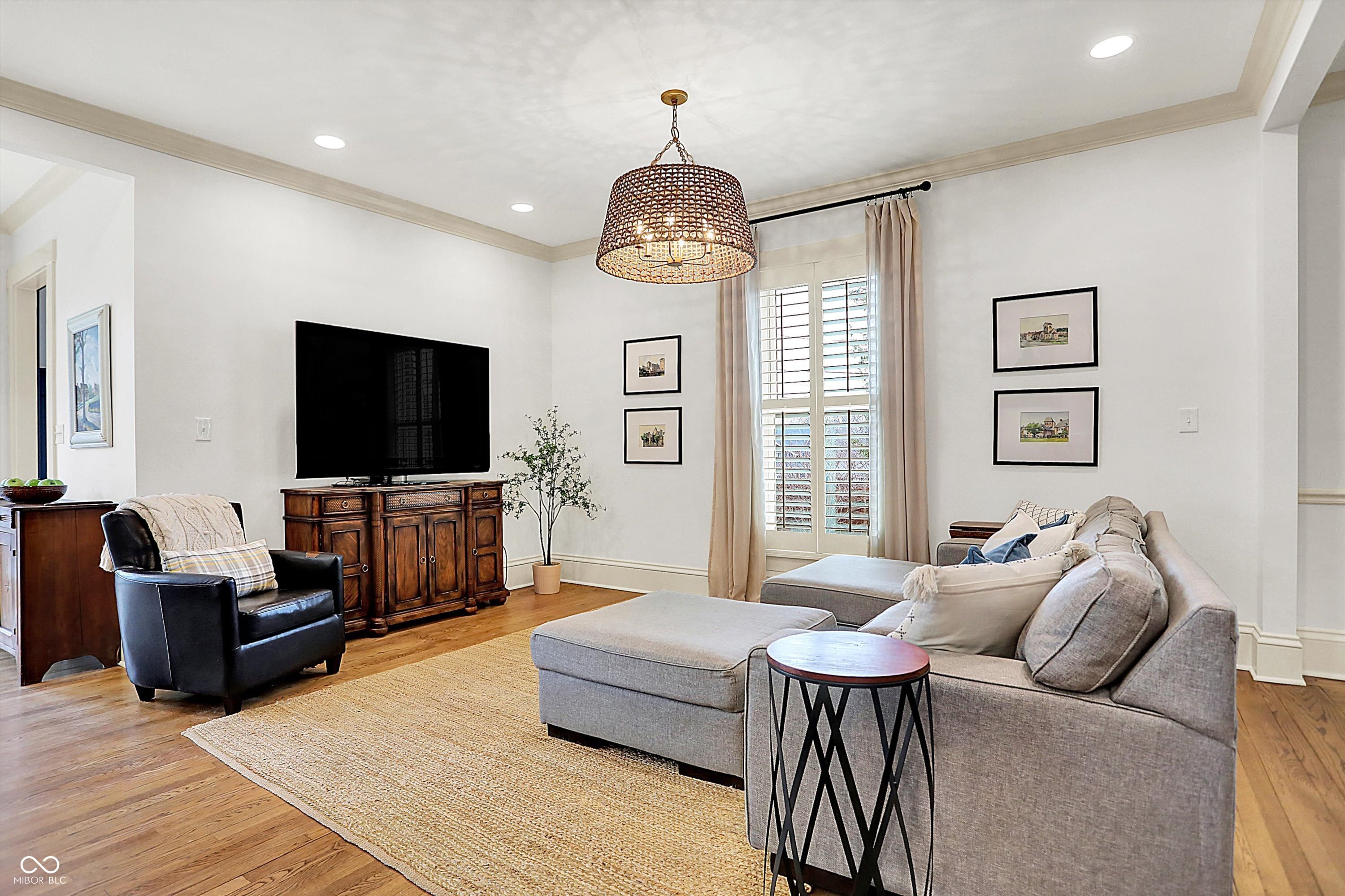 450 W Ash Street