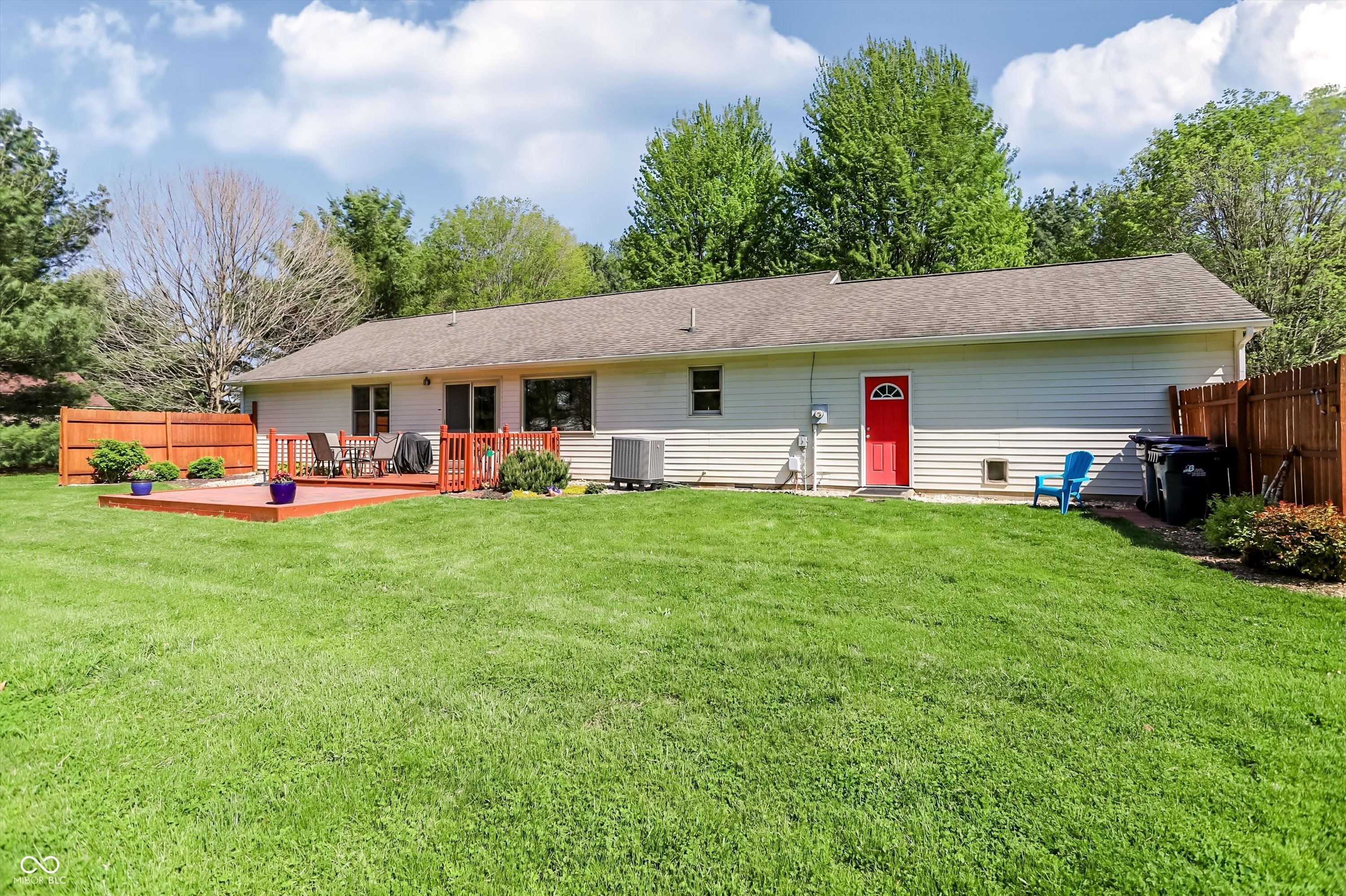 22767 State Road 37 N