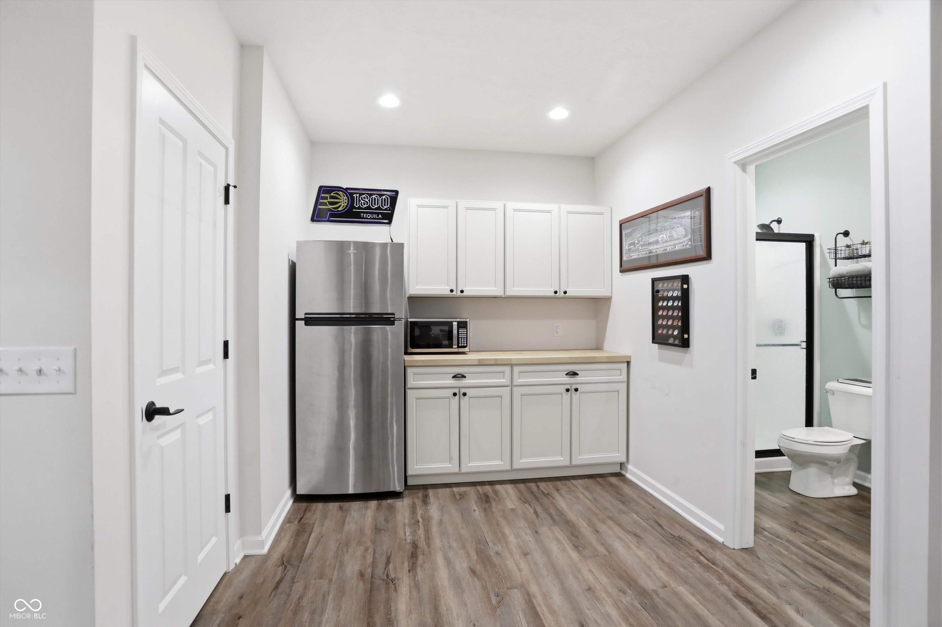 1720 Harris Hawk Court