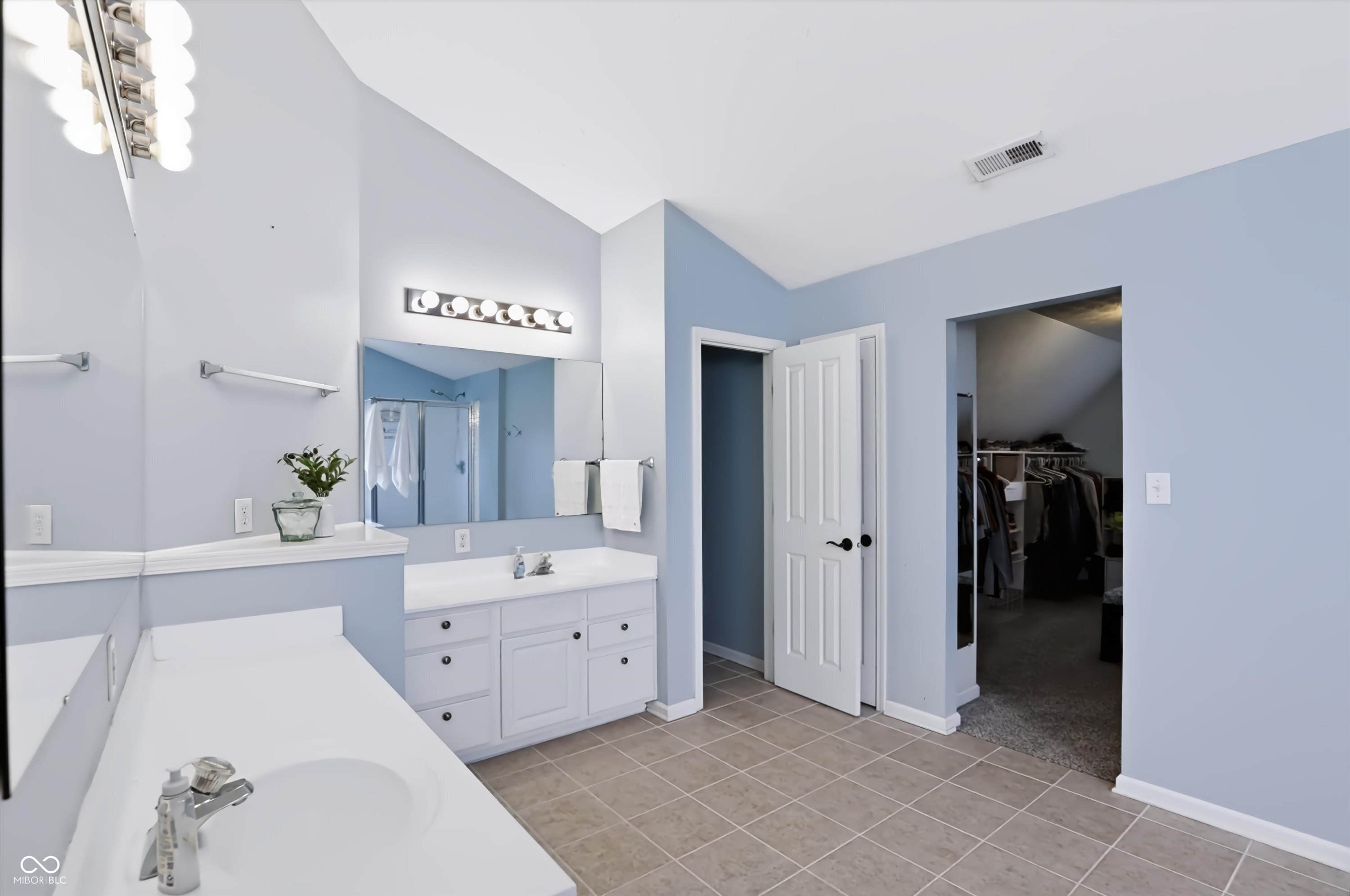7855 Highland Park Drive