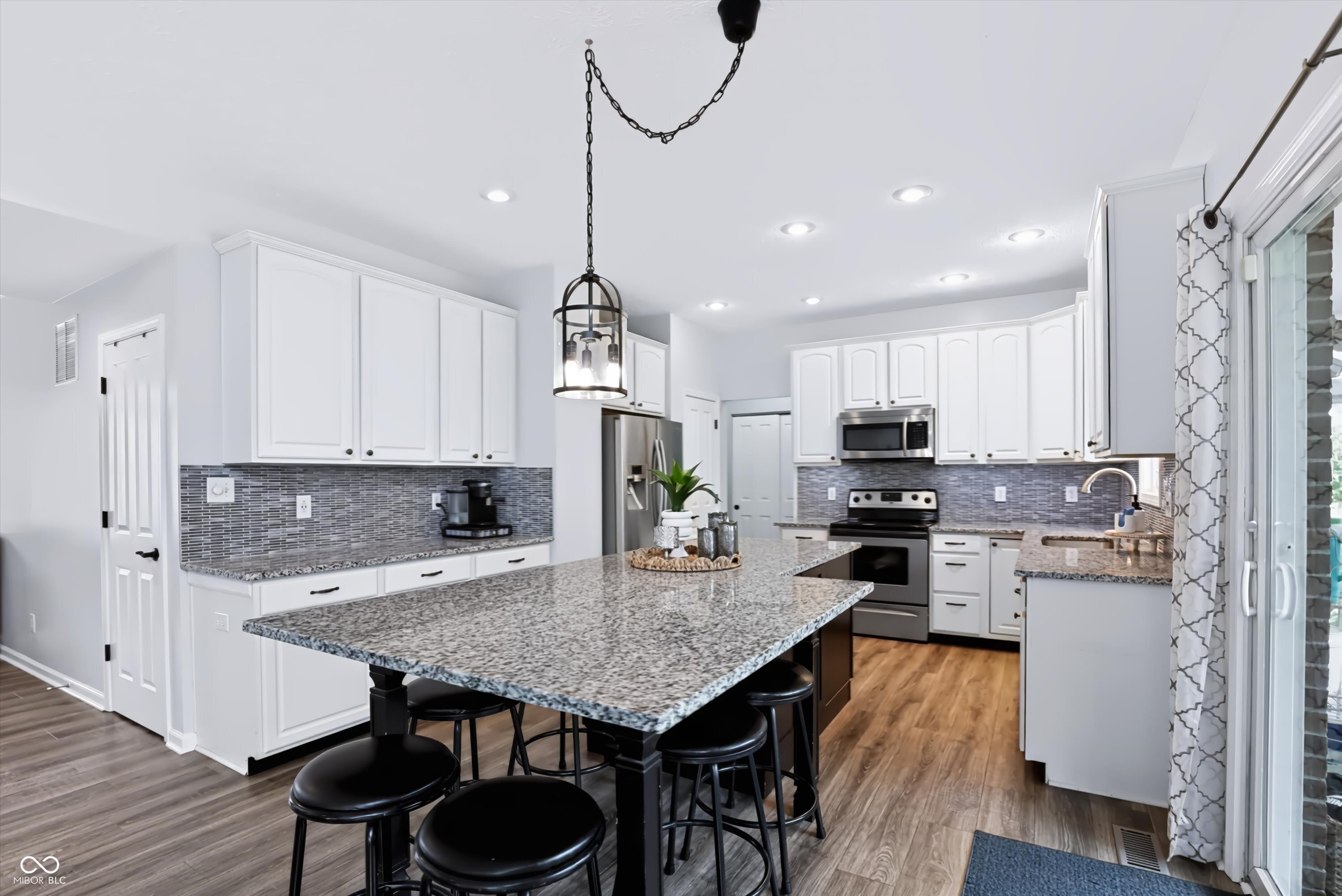 7855 Highland Park Drive