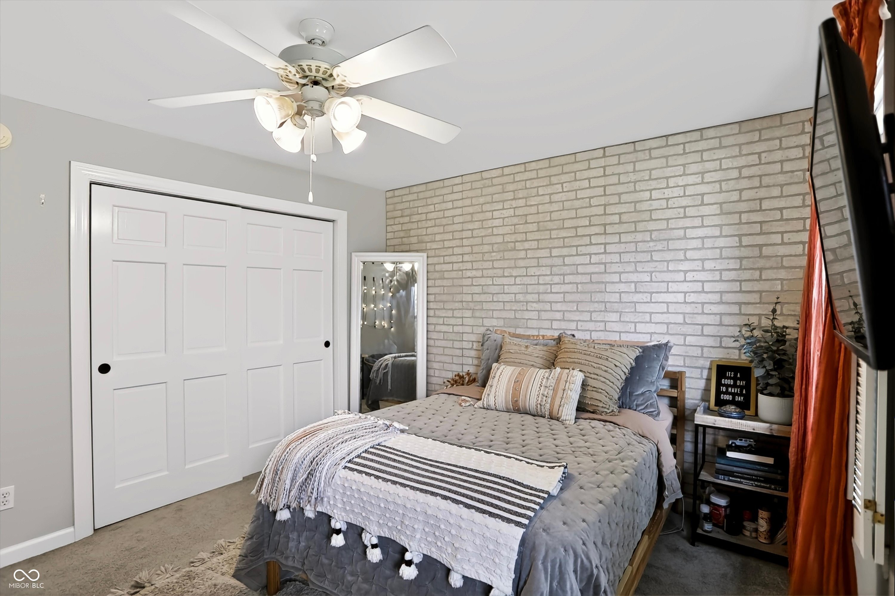 1210 Governors Lane