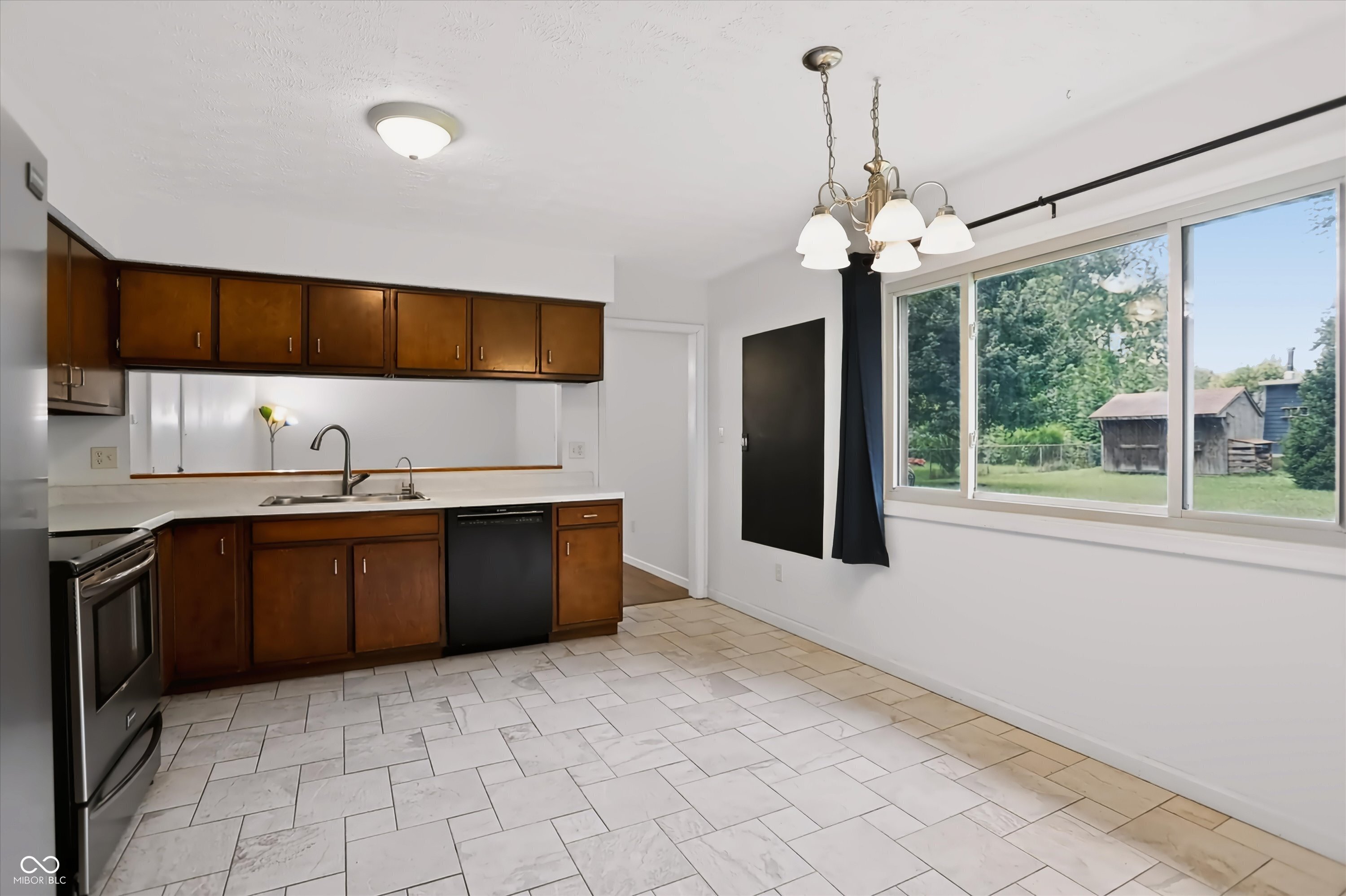1384 Countryside Lane