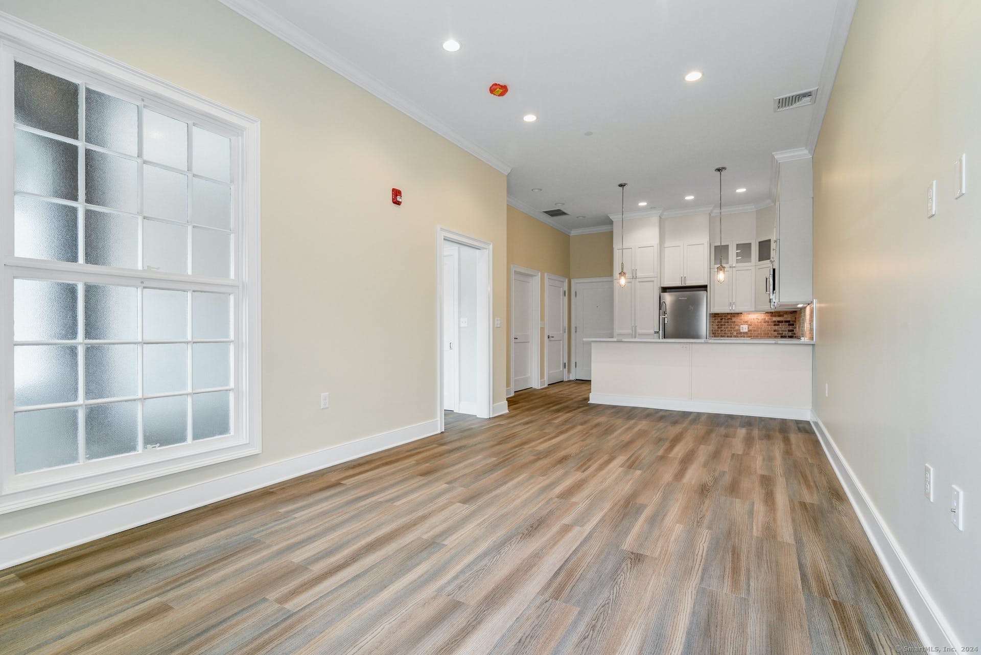 1077 Post Road 1
