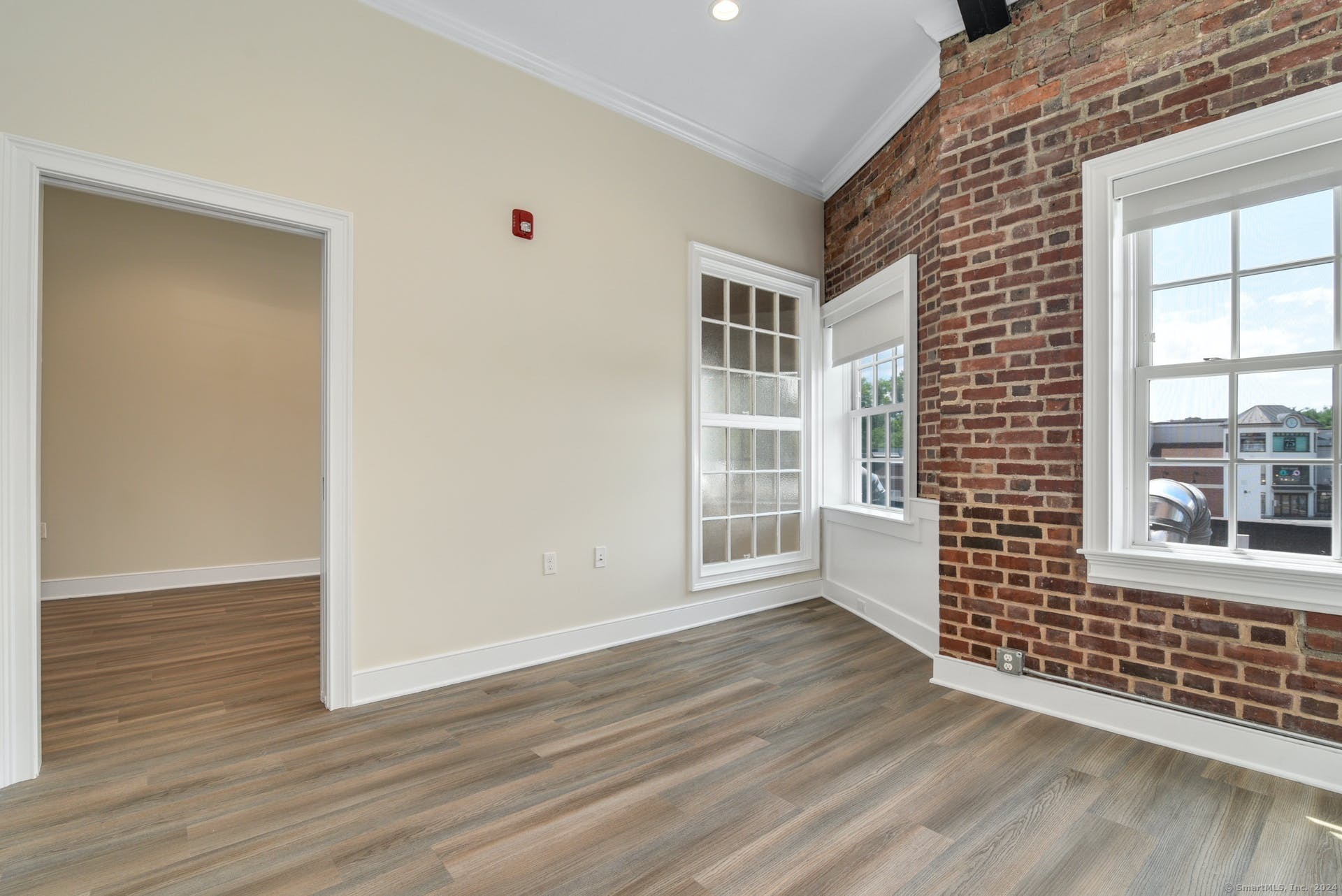 1077 Post Road 1