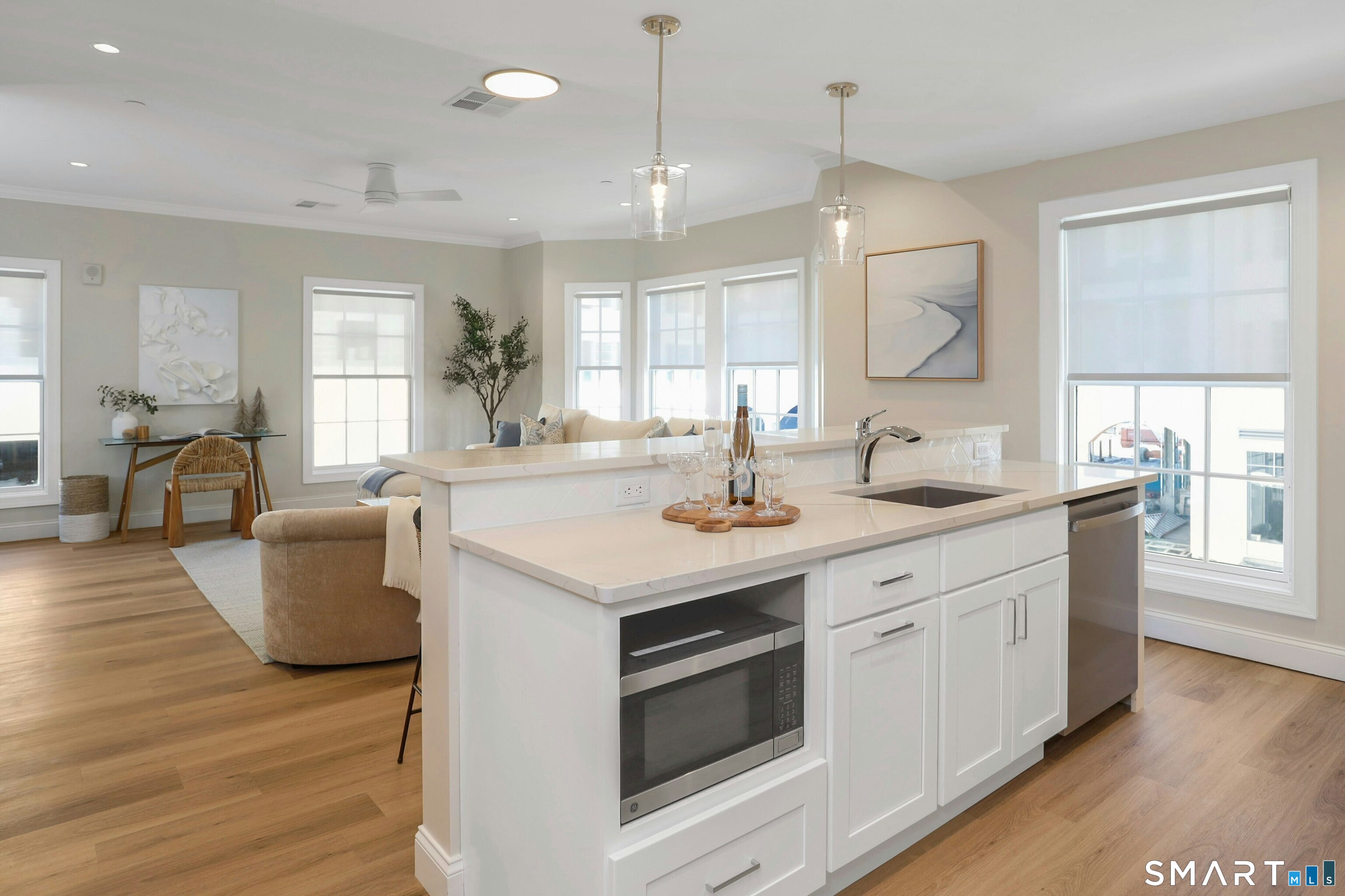 340 Heights Road Unit: 305