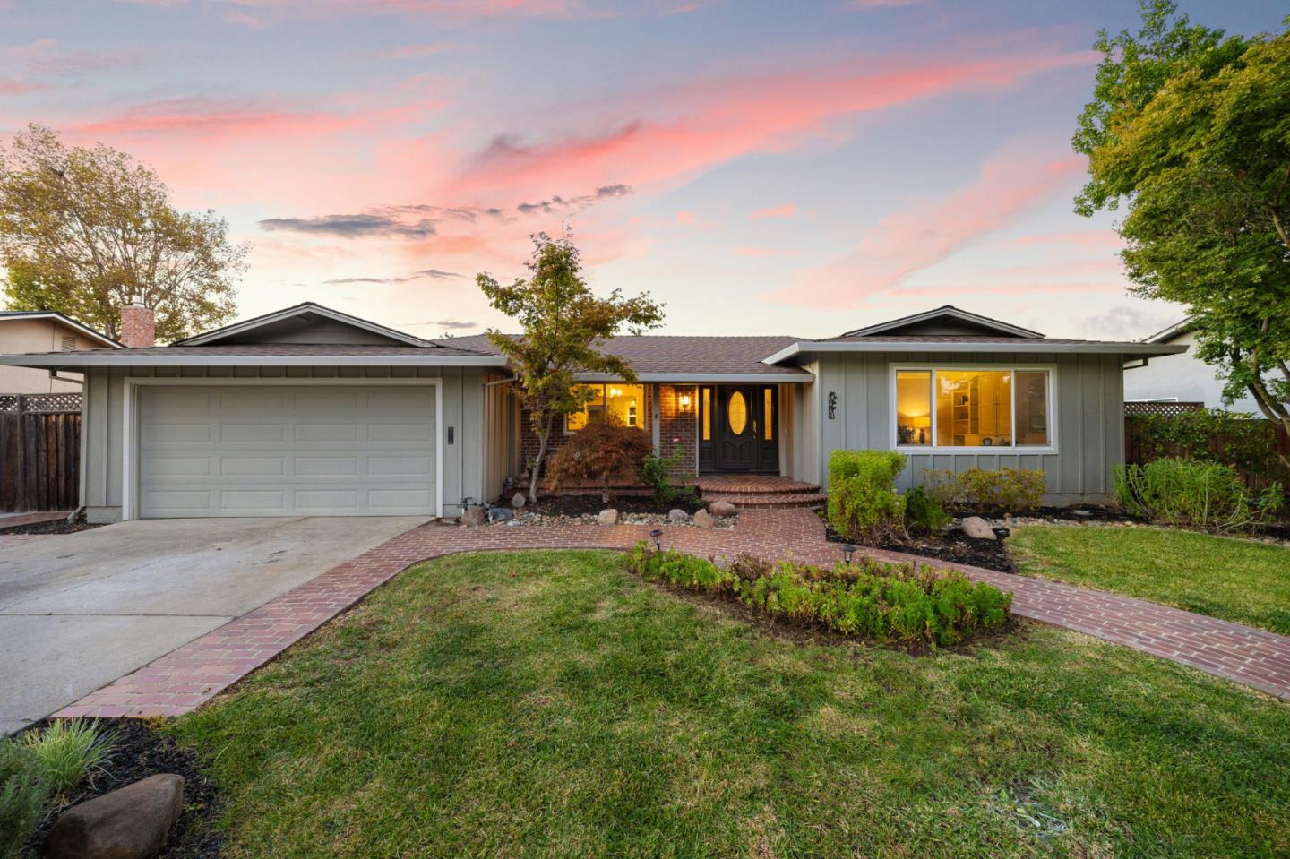 1281 Peralta DR