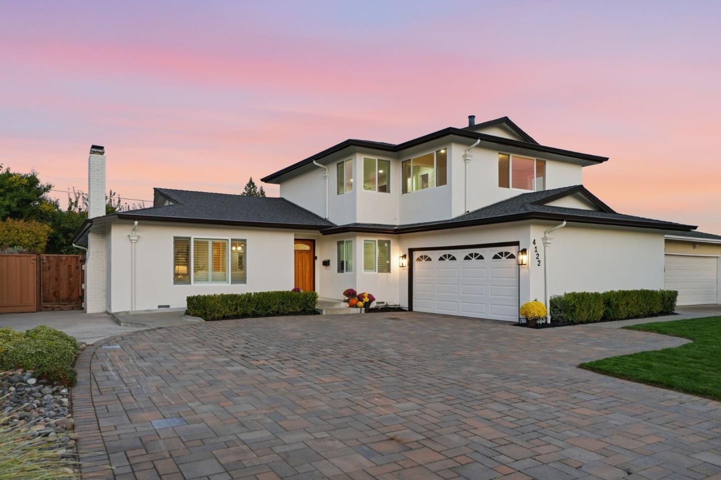 4122 Woodford DR