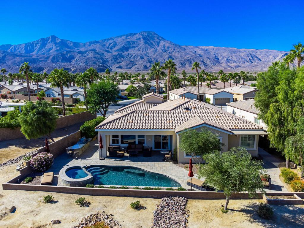 61462 Sapphire Lane